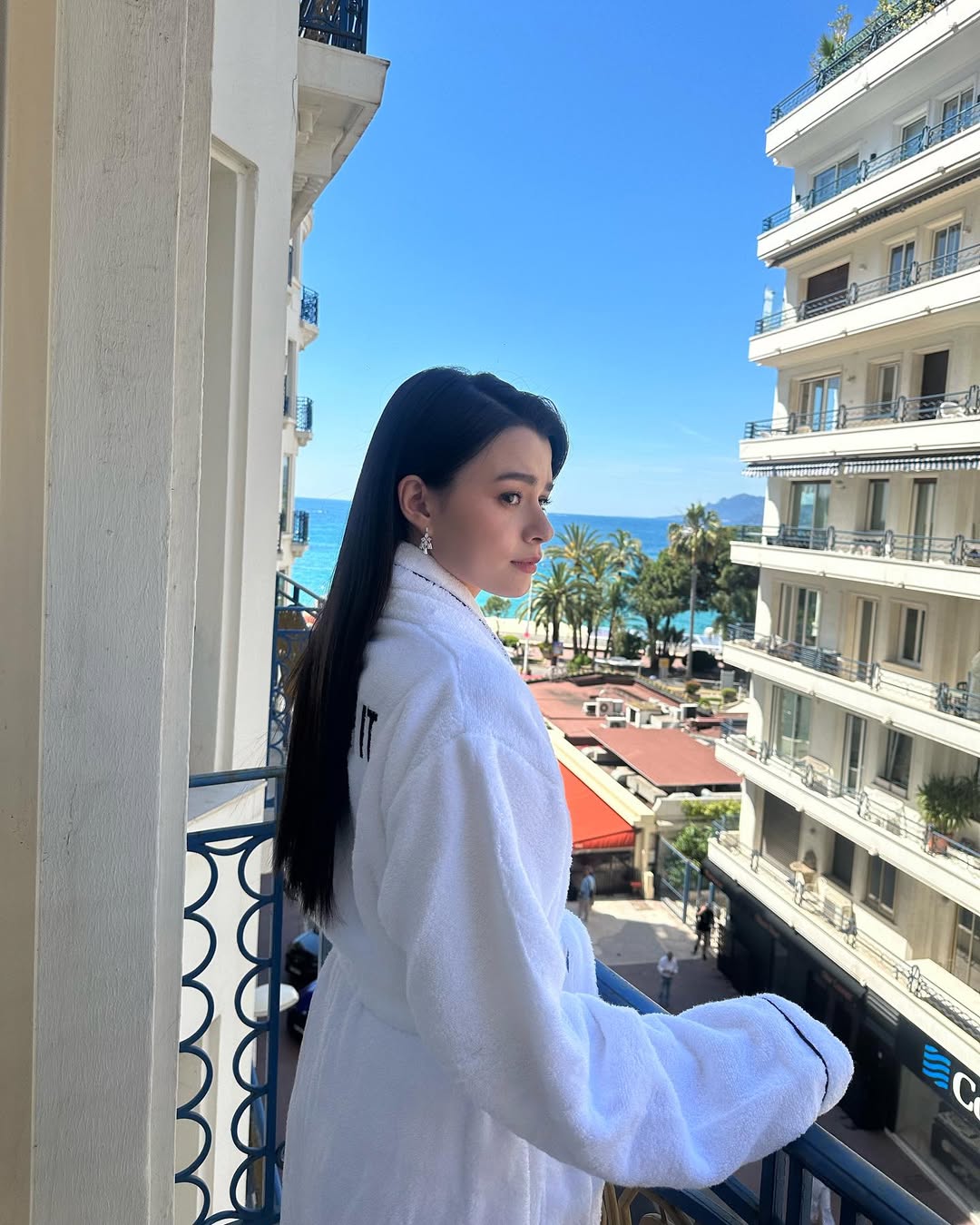 เบคกี้ - รีเบคก้า แพทรีเซีย อาร์มสตรอง