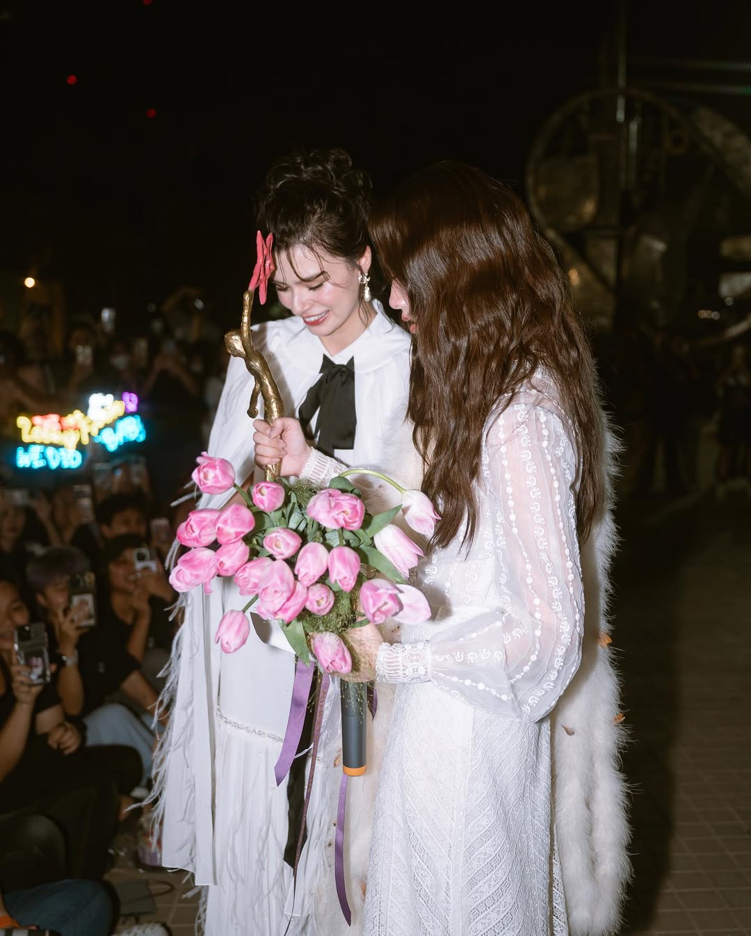 เบคกี้ - รีเบคก้า แพทรีเซีย อาร์มสตรอง