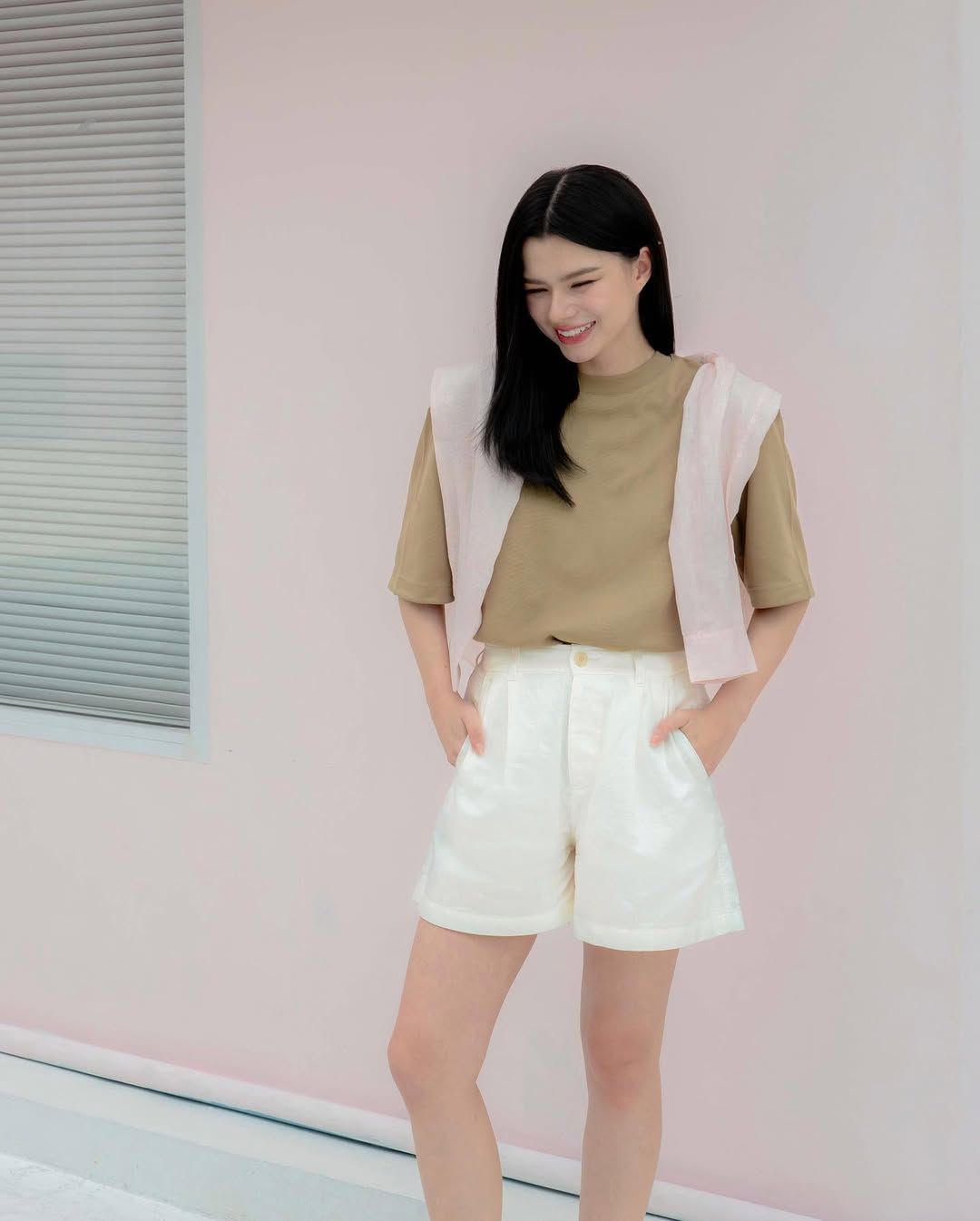 เบคกี้ - รีเบคก้า แพทรีเซีย อาร์มสตรอง