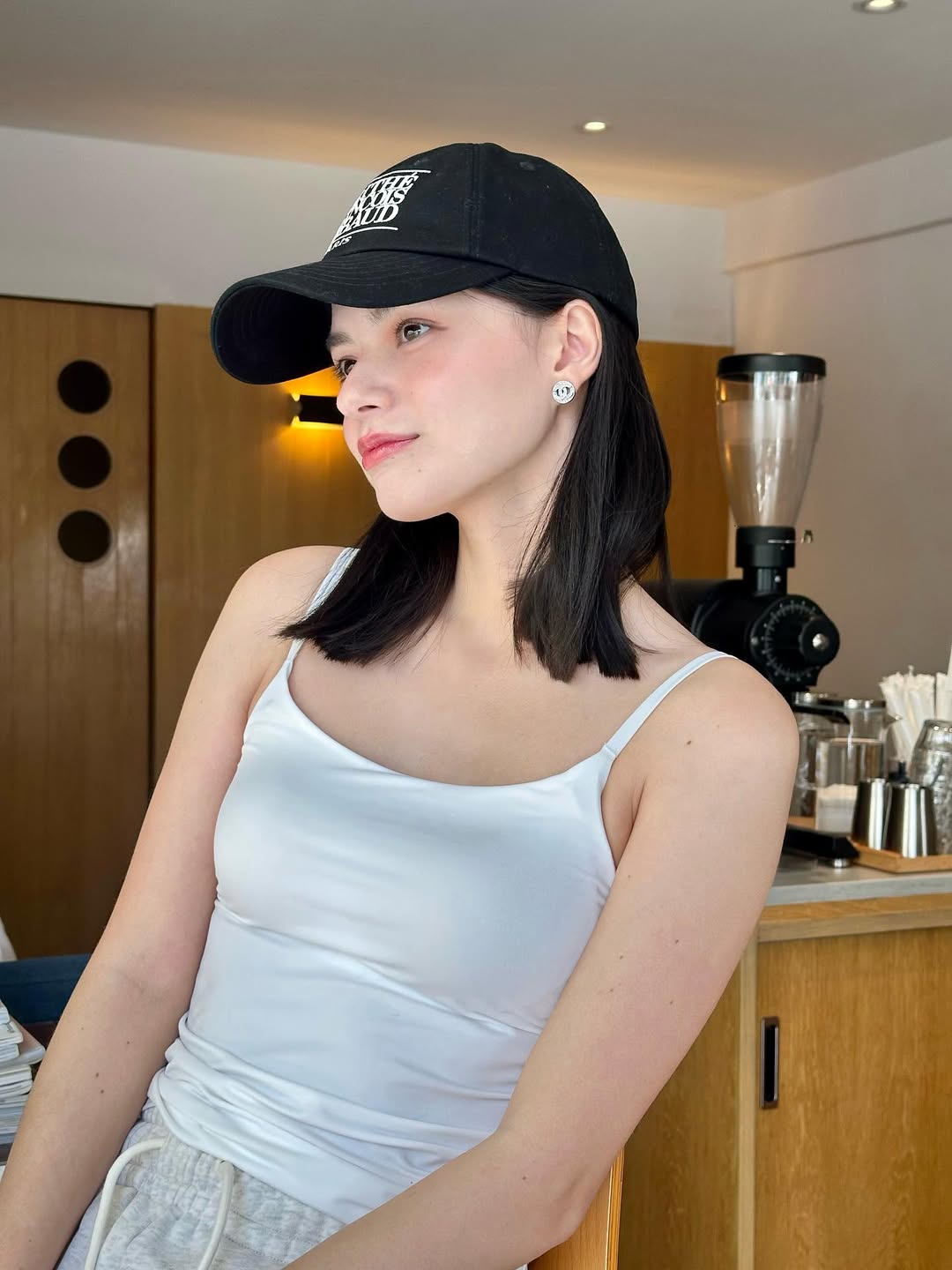 เบคกี้ - รีเบคก้า แพทรีเซีย อาร์มสตรอง