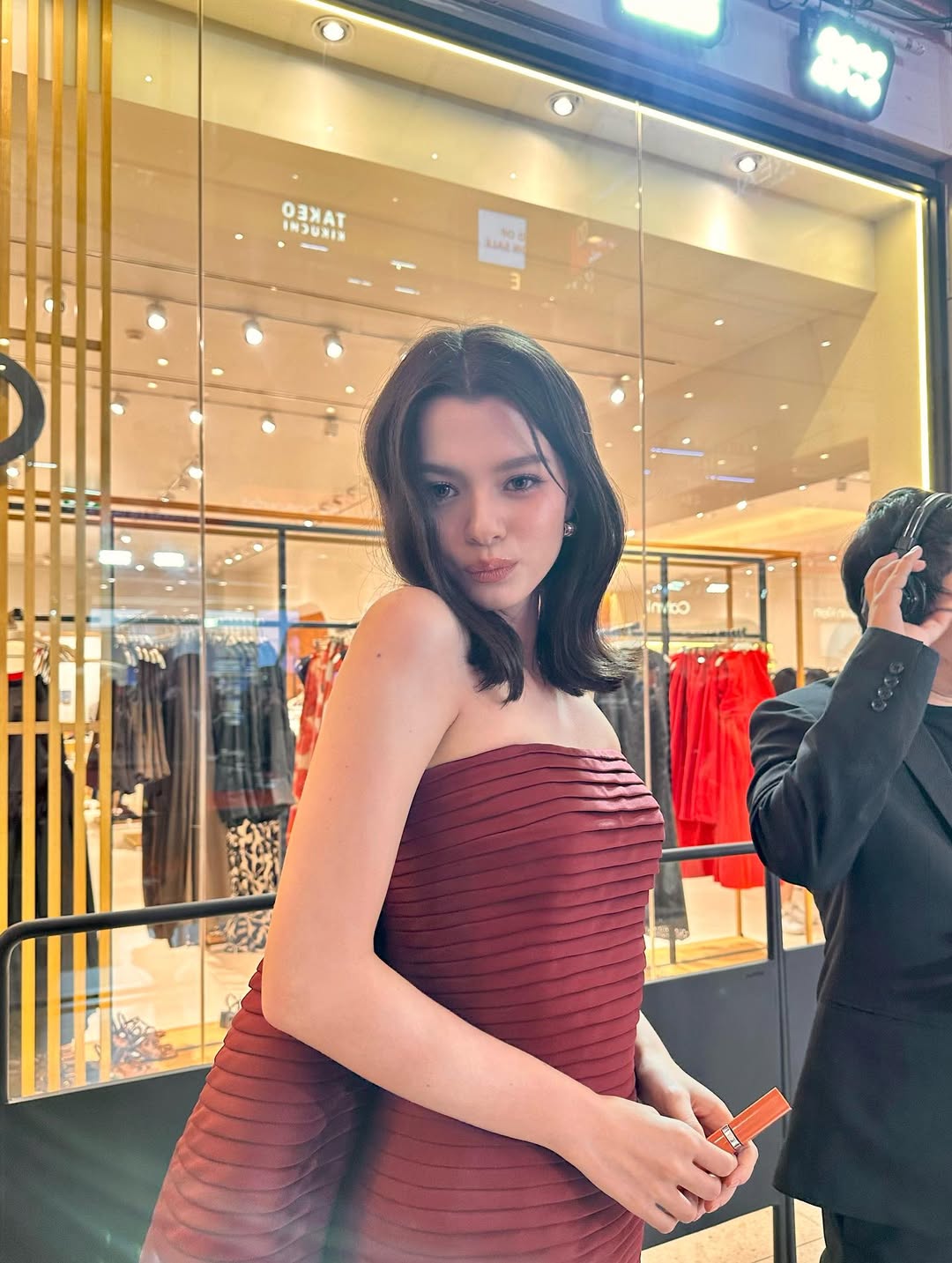 เบคกี้ - รีเบคก้า แพทรีเซีย อาร์มสตรอง
