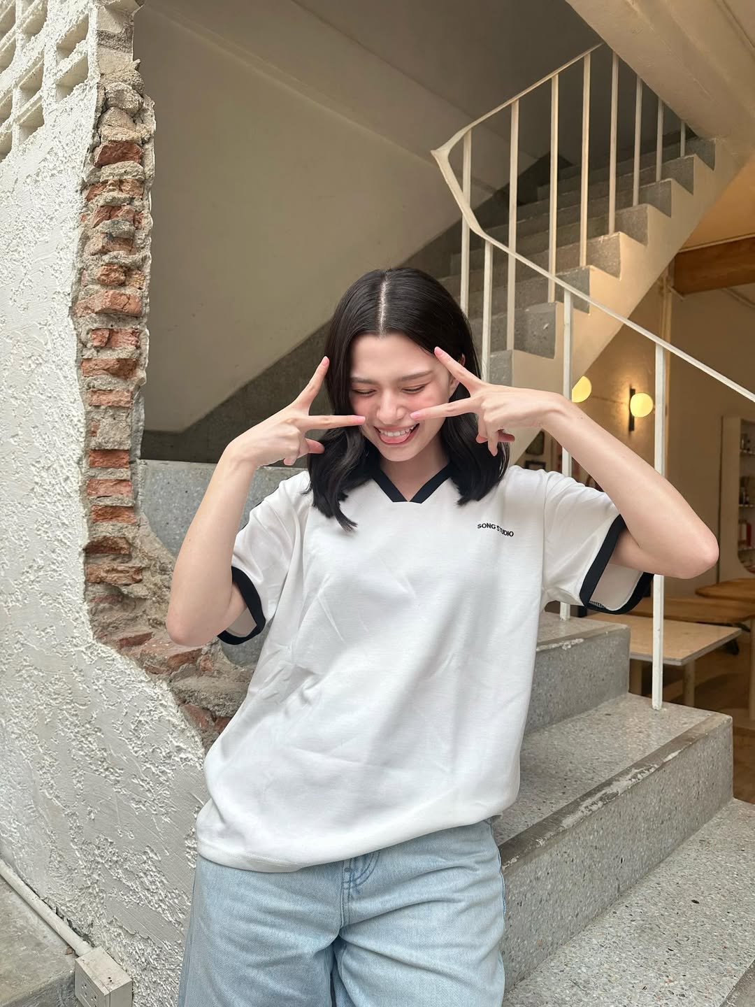 เบคกี้ - รีเบคก้า แพทรีเซีย อาร์มสตรอง