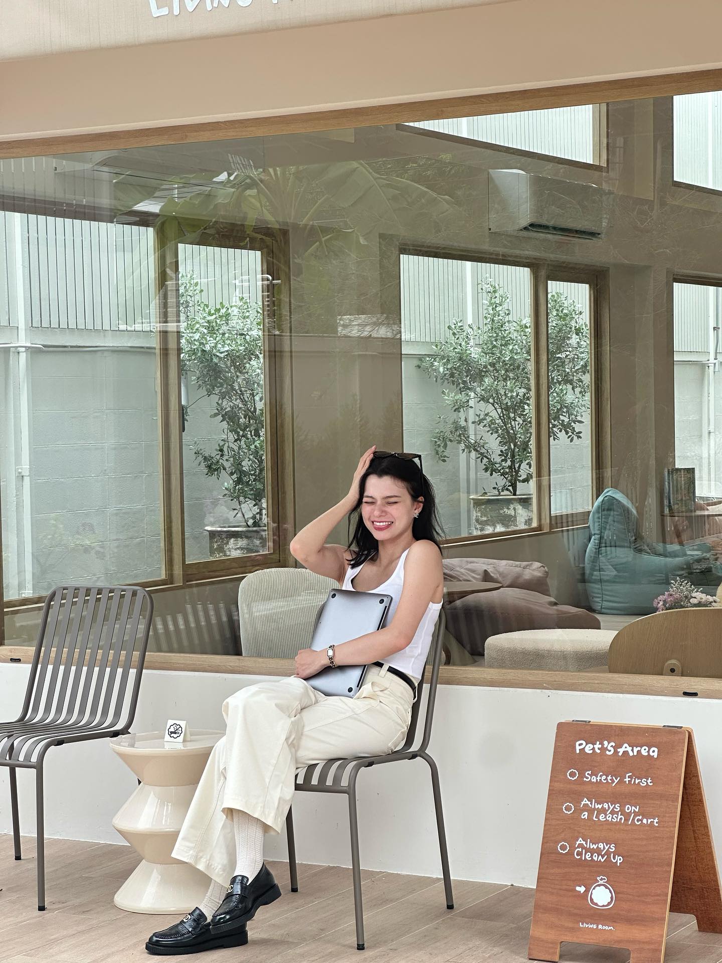 เบคกี้ - รีเบคก้า แพทรีเซีย อาร์มสตรอง