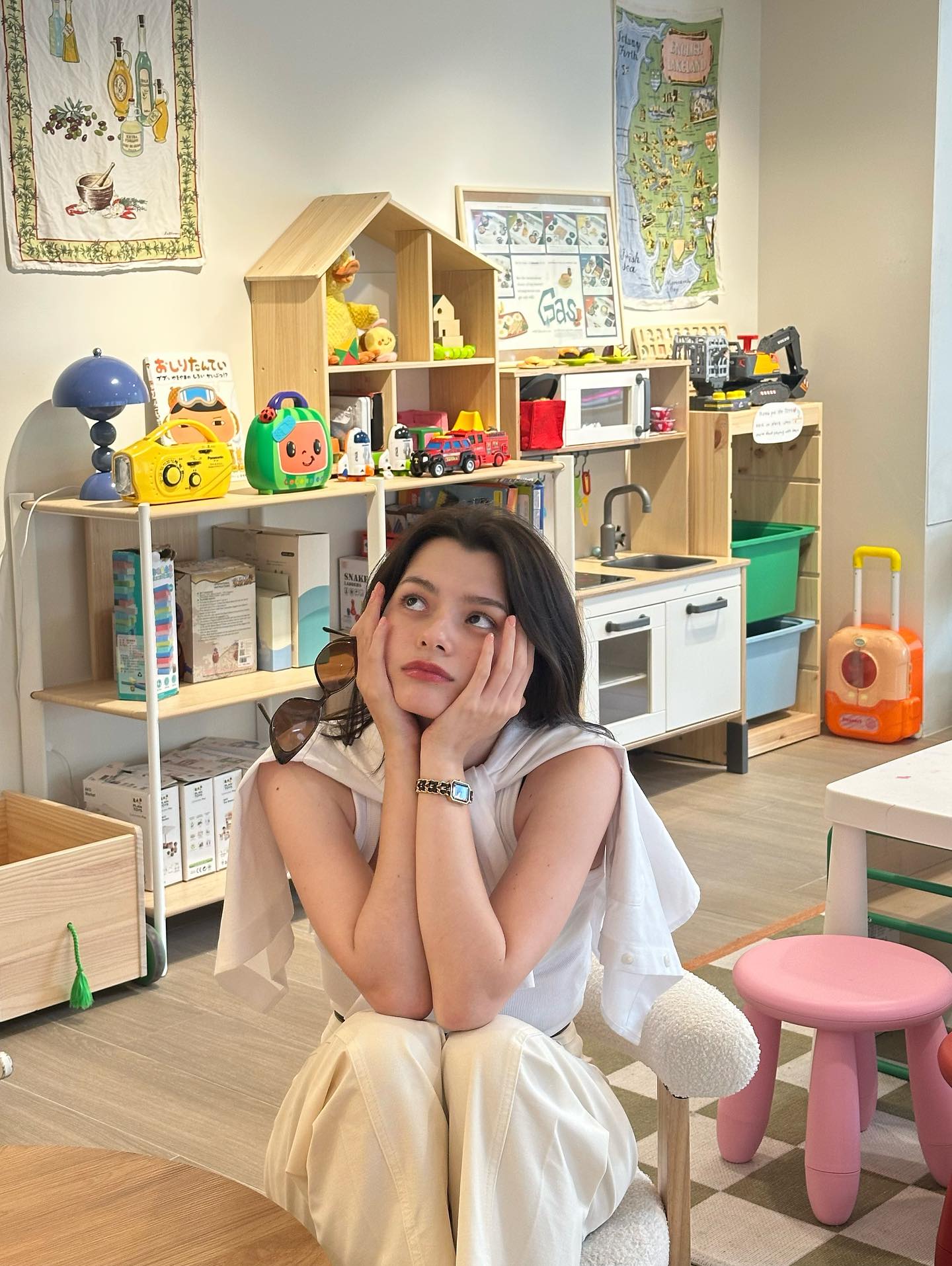 เบคกี้ - รีเบคก้า แพทรีเซีย อาร์มสตรอง