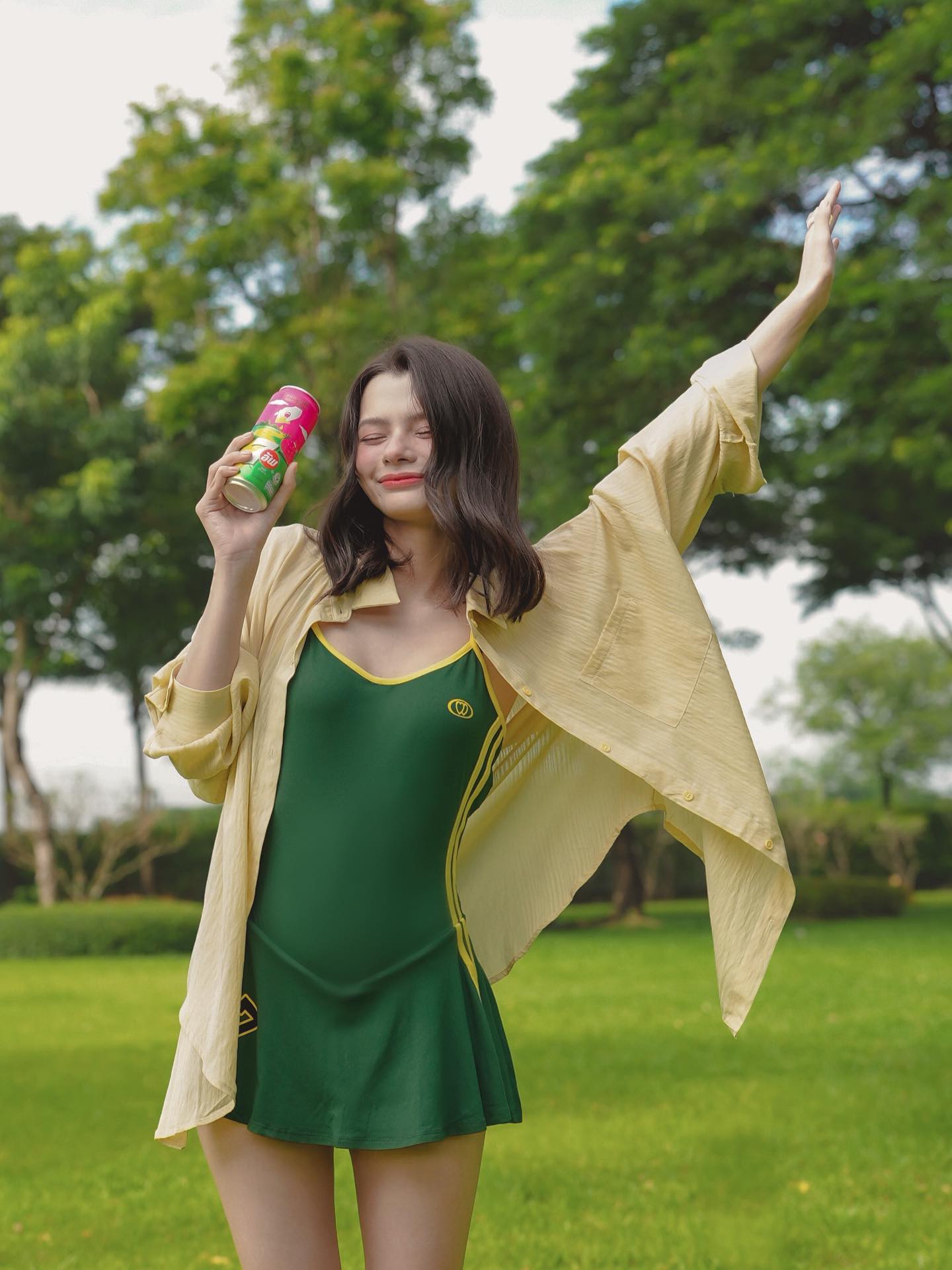 เบคกี้ - รีเบคก้า แพทรีเซีย อาร์มสตรอง