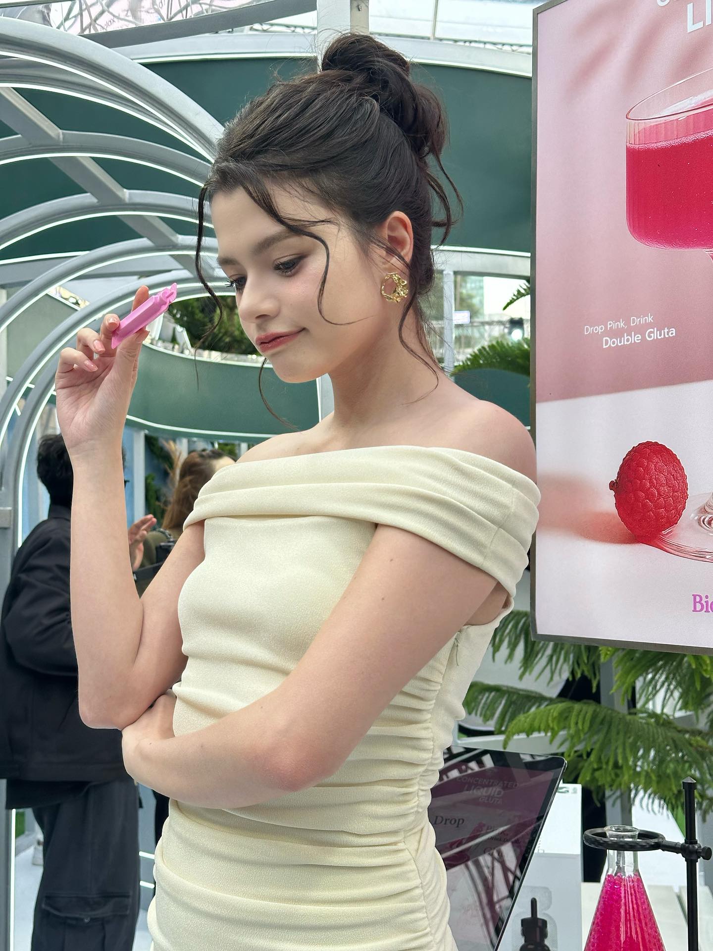 เบคกี้ - รีเบคก้า แพทรีเซีย อาร์มสตรอง