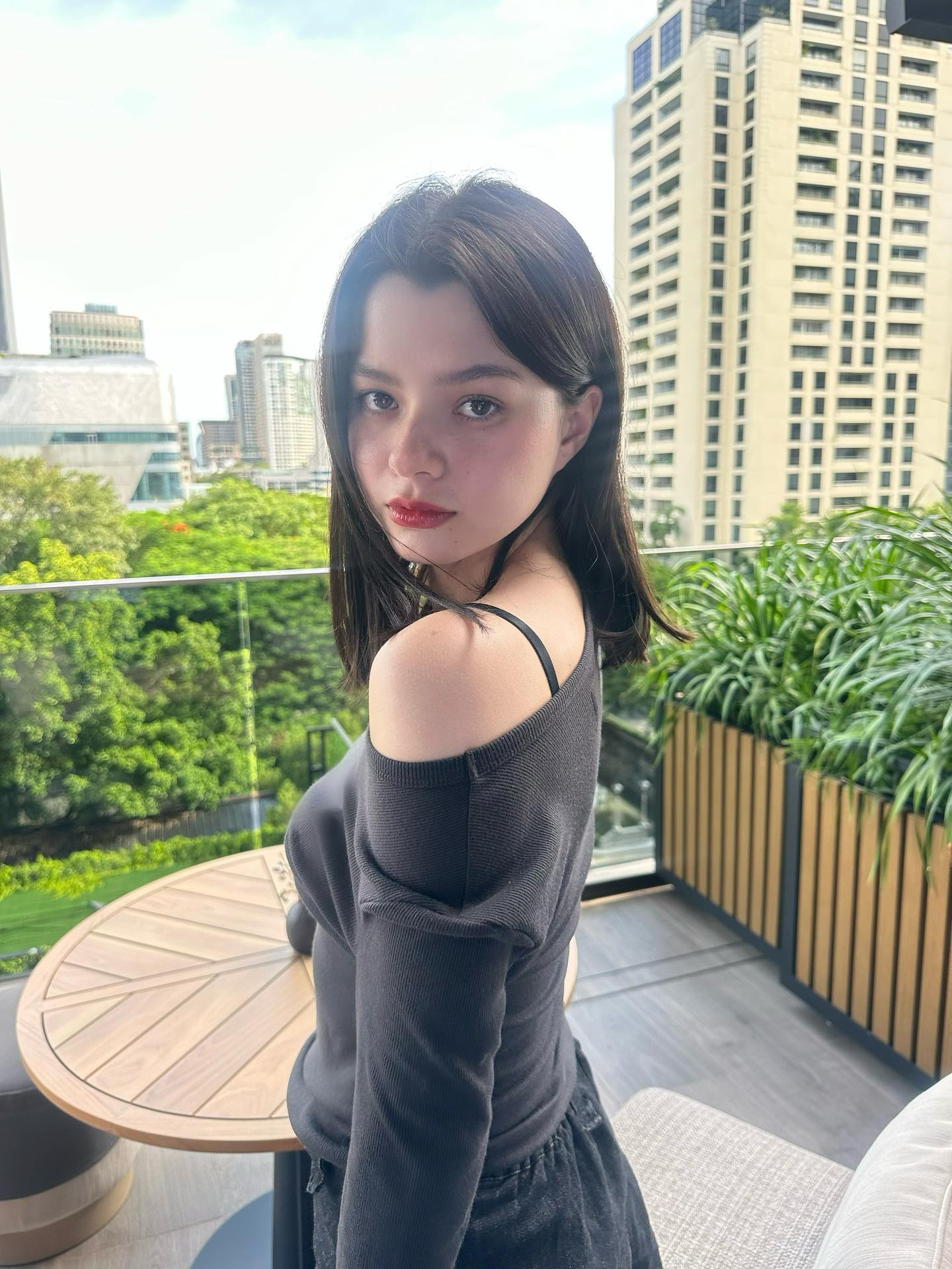 เบคกี้ - รีเบคก้า แพทรีเซีย อาร์มสตรอง