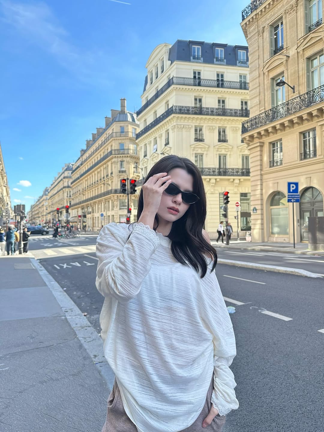 เบคกี้ - รีเบคก้า แพทรีเซีย อาร์มสตรอง