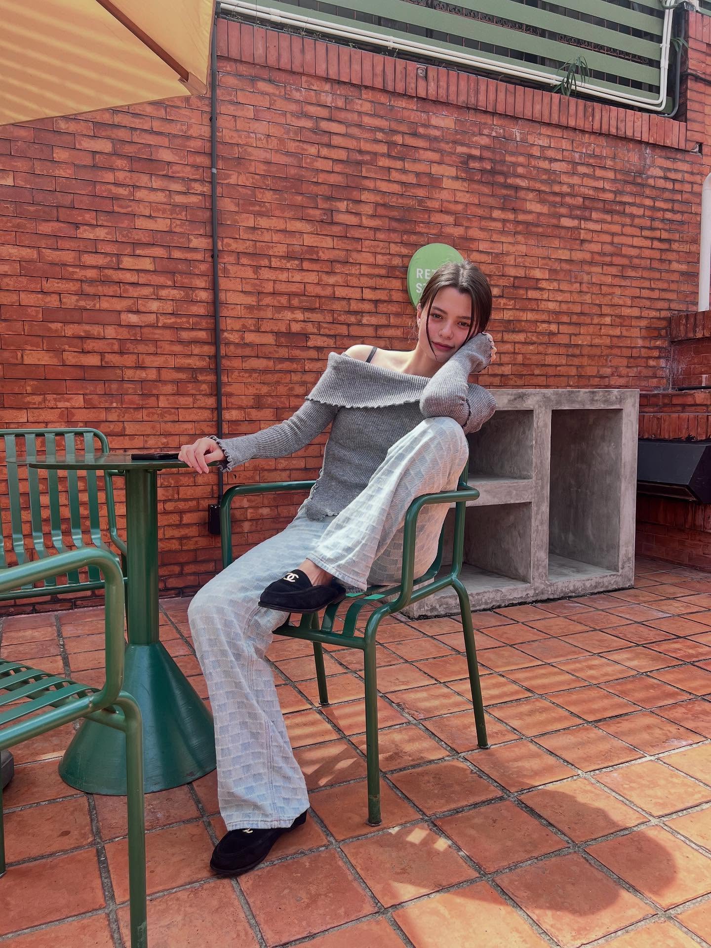 เบคกี้ - รีเบคก้า แพทรีเซีย อาร์มสตรอง