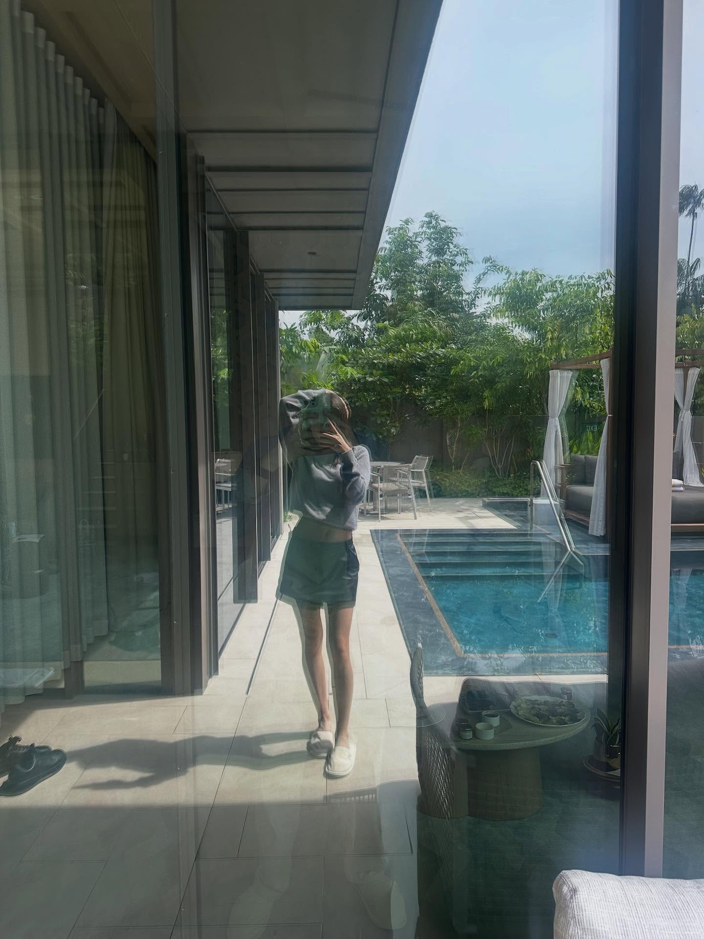 เบคกี้ - รีเบคก้า แพทรีเซีย อาร์มสตรอง