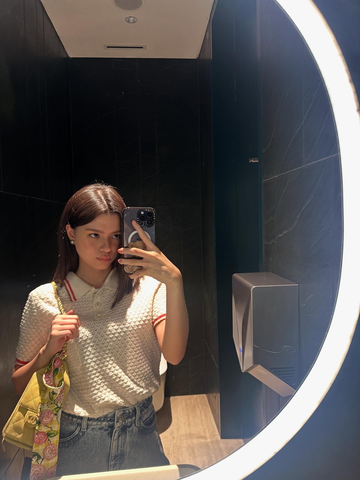 เบคกี้ - รีเบคก้า แพทรีเซีย อาร์มสตรอง