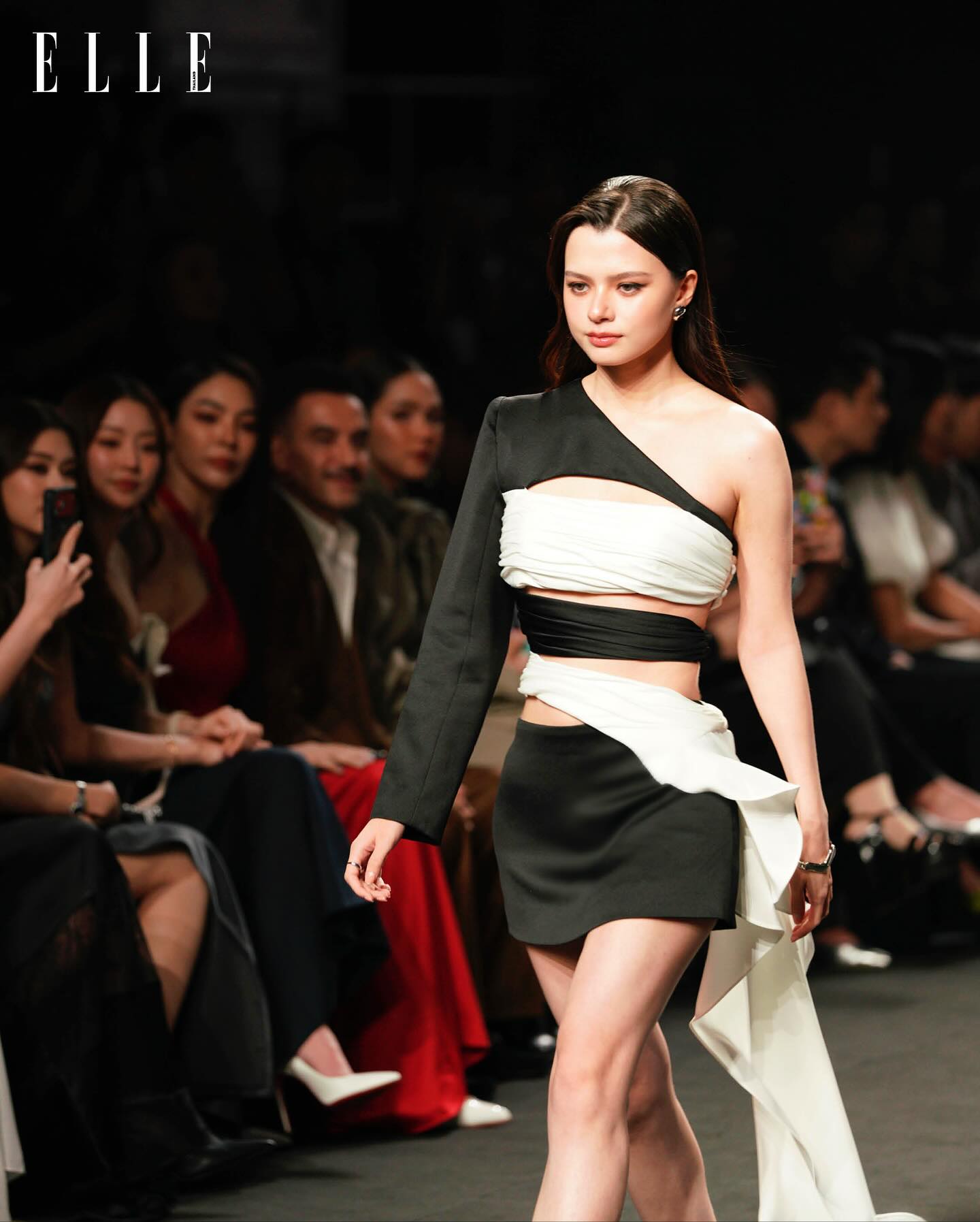 เบคกี้ - รีเบคก้า แพทรีเซีย อาร์มสตรอง