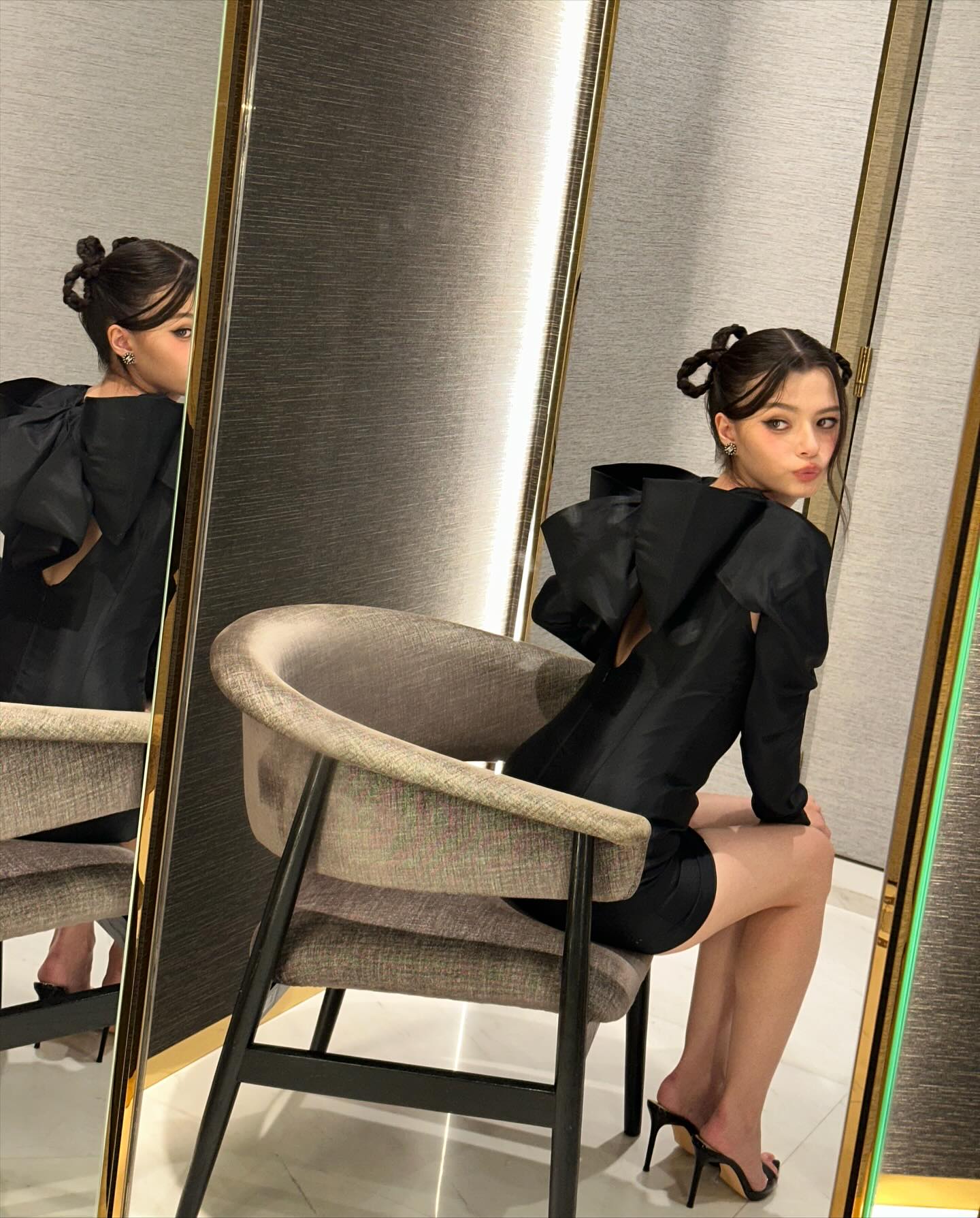 เบคกี้ - รีเบคก้า แพทรีเซีย อาร์มสตรอง