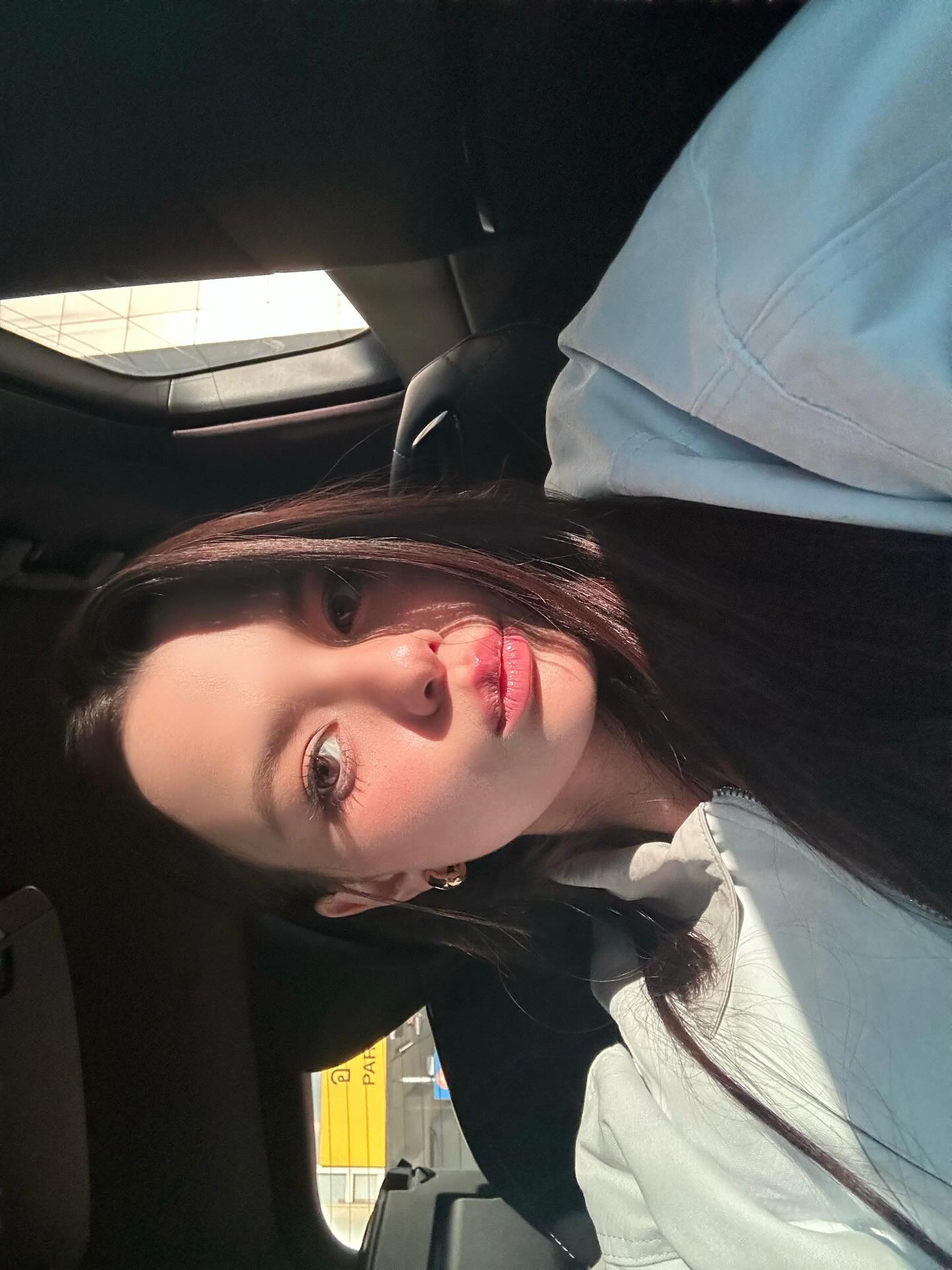 เบคกี้ - รีเบคก้า แพทรีเซีย อาร์มสตรอง