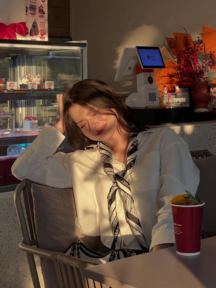 เบคกี้ - รีเบคก้า แพทรีเซีย อาร์มสตรอง