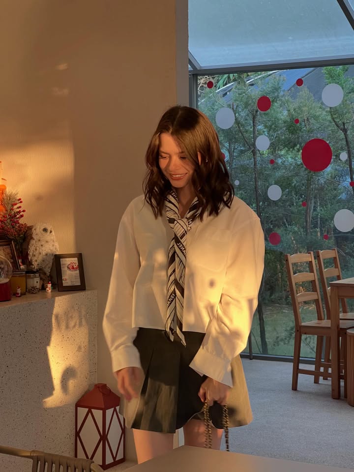 เบคกี้ - รีเบคก้า แพทรีเซีย อาร์มสตรอง