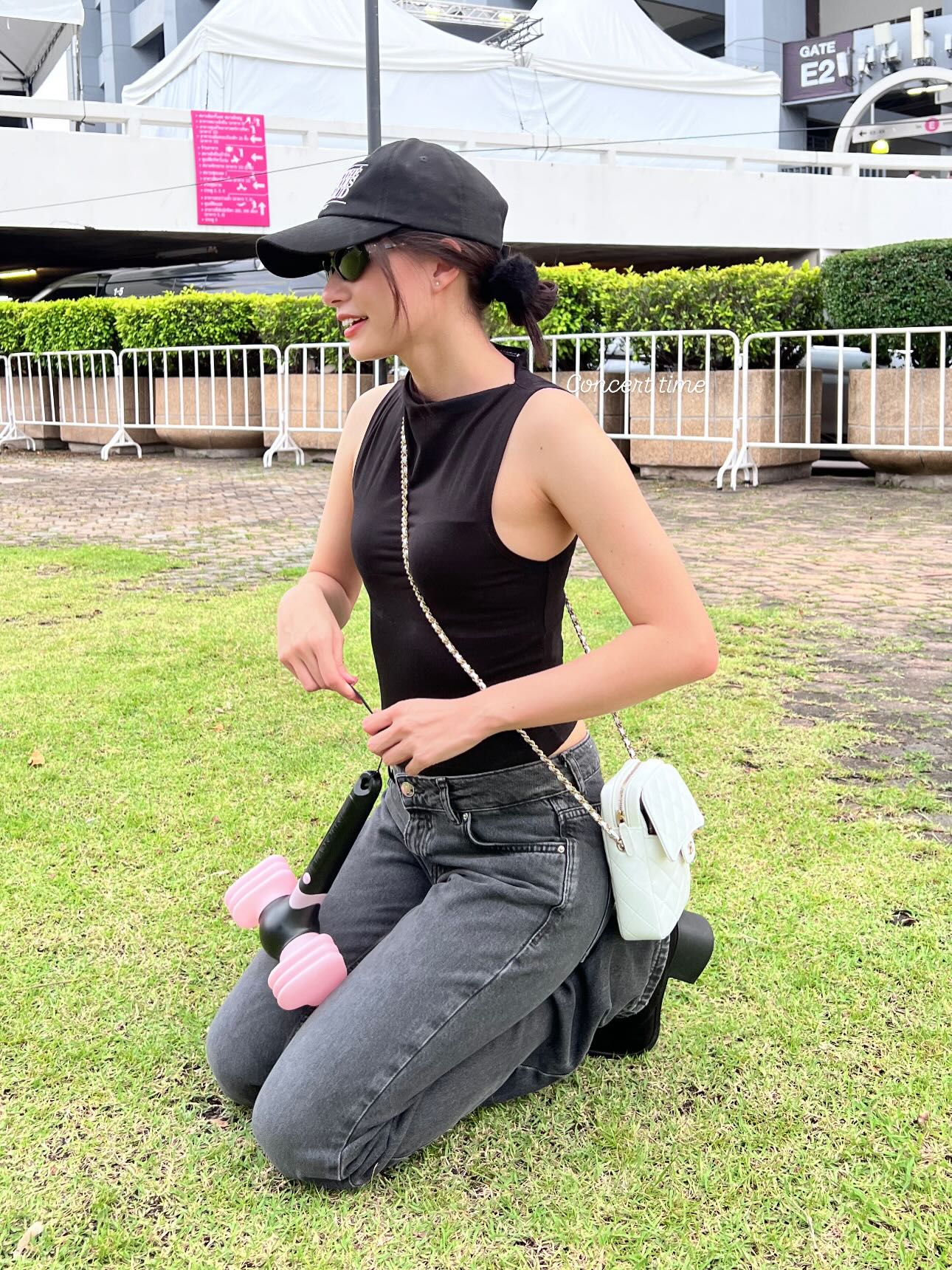 เบคกี้ - รีเบคก้า แพทรีเซีย อาร์มสตรอง