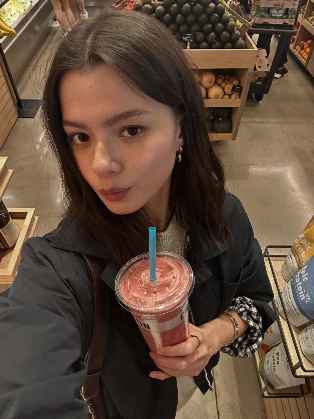 เบคกี้ - รีเบคก้า แพทรีเซีย อาร์มสตรอง