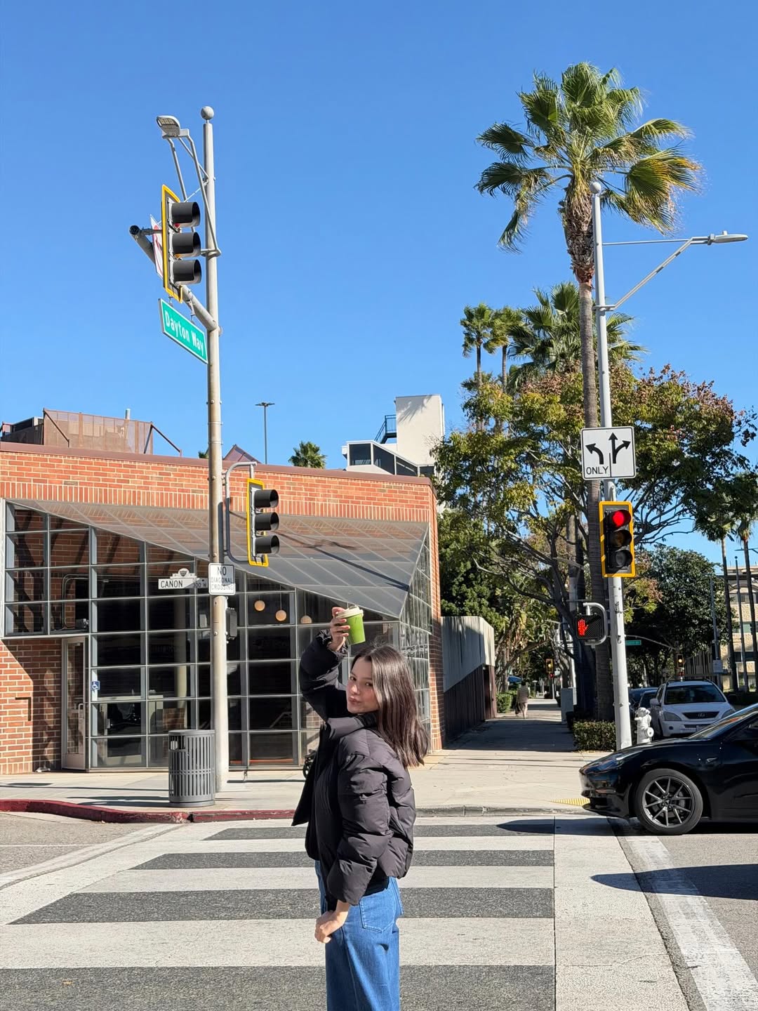 เบคกี้ - รีเบคก้า แพทรีเซีย อาร์มสตรอง