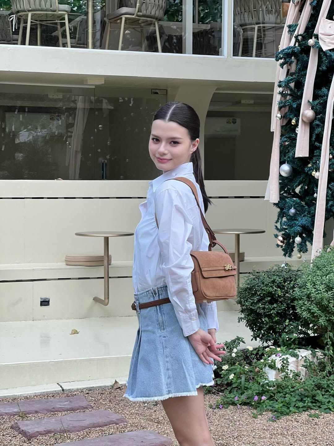 เบคกี้ - รีเบคก้า แพทรีเซีย อาร์มสตรอง