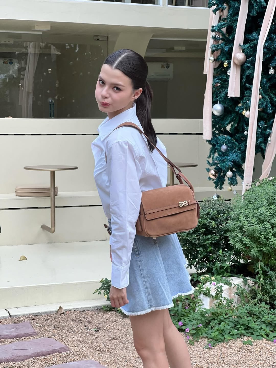 เบคกี้ - รีเบคก้า แพทรีเซีย อาร์มสตรอง