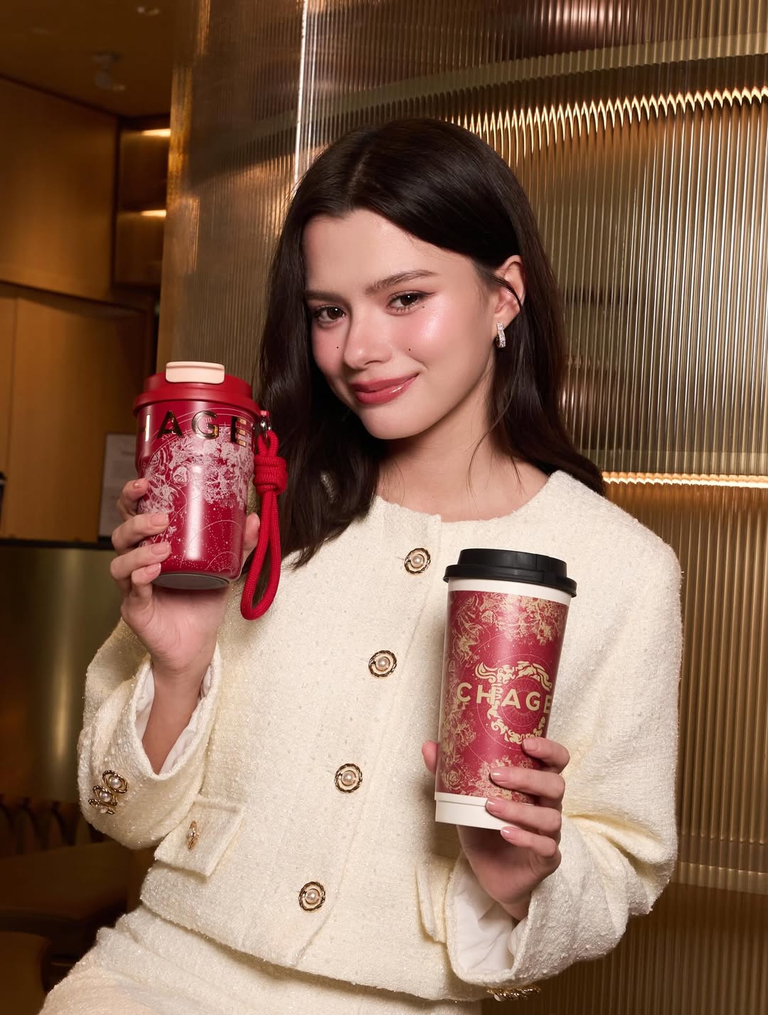 เบคกี้ - รีเบคก้า แพทรีเซีย อาร์มสตรอง