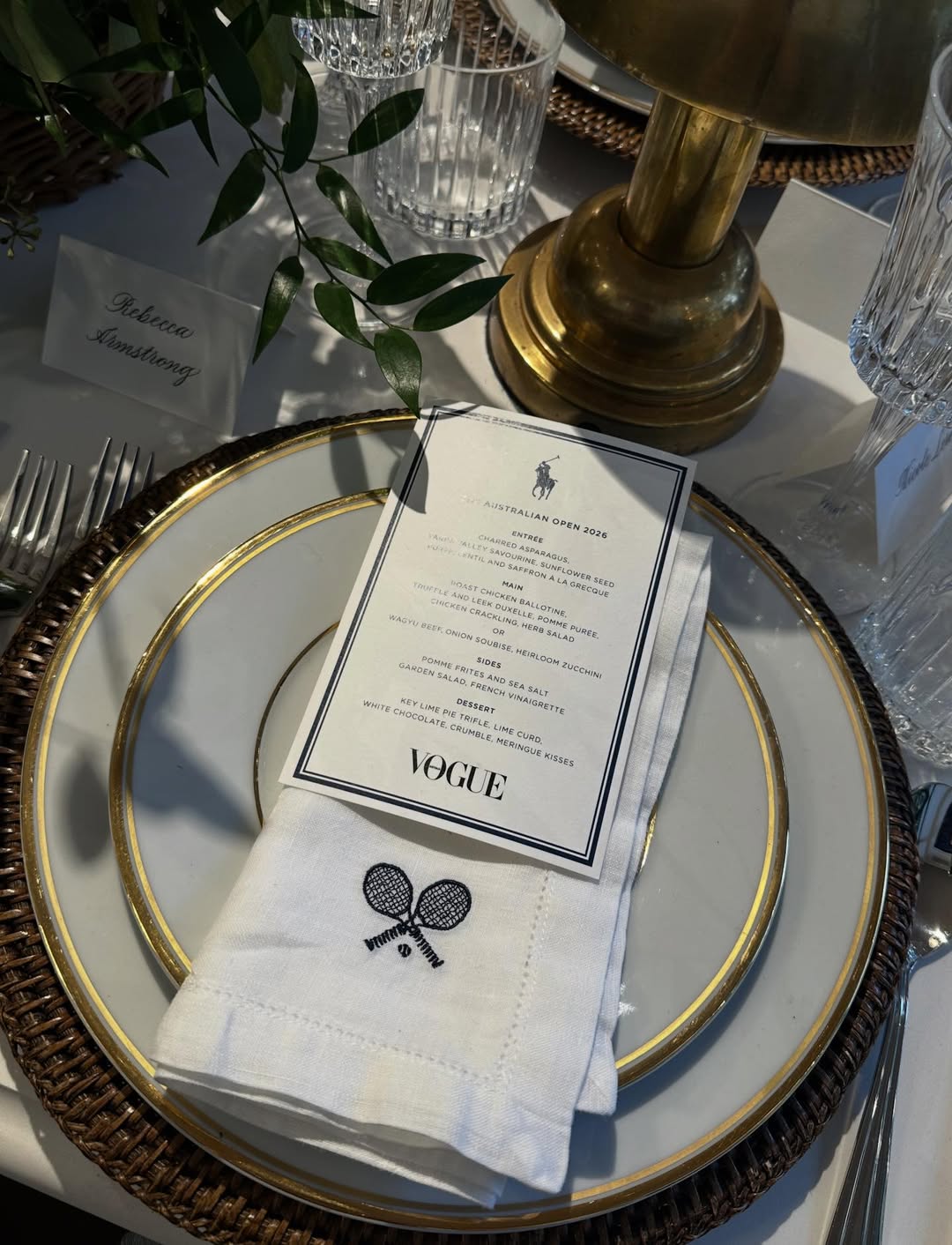 เบคกี้ - รีเบคก้า แพทรีเซีย อาร์มสตรอง