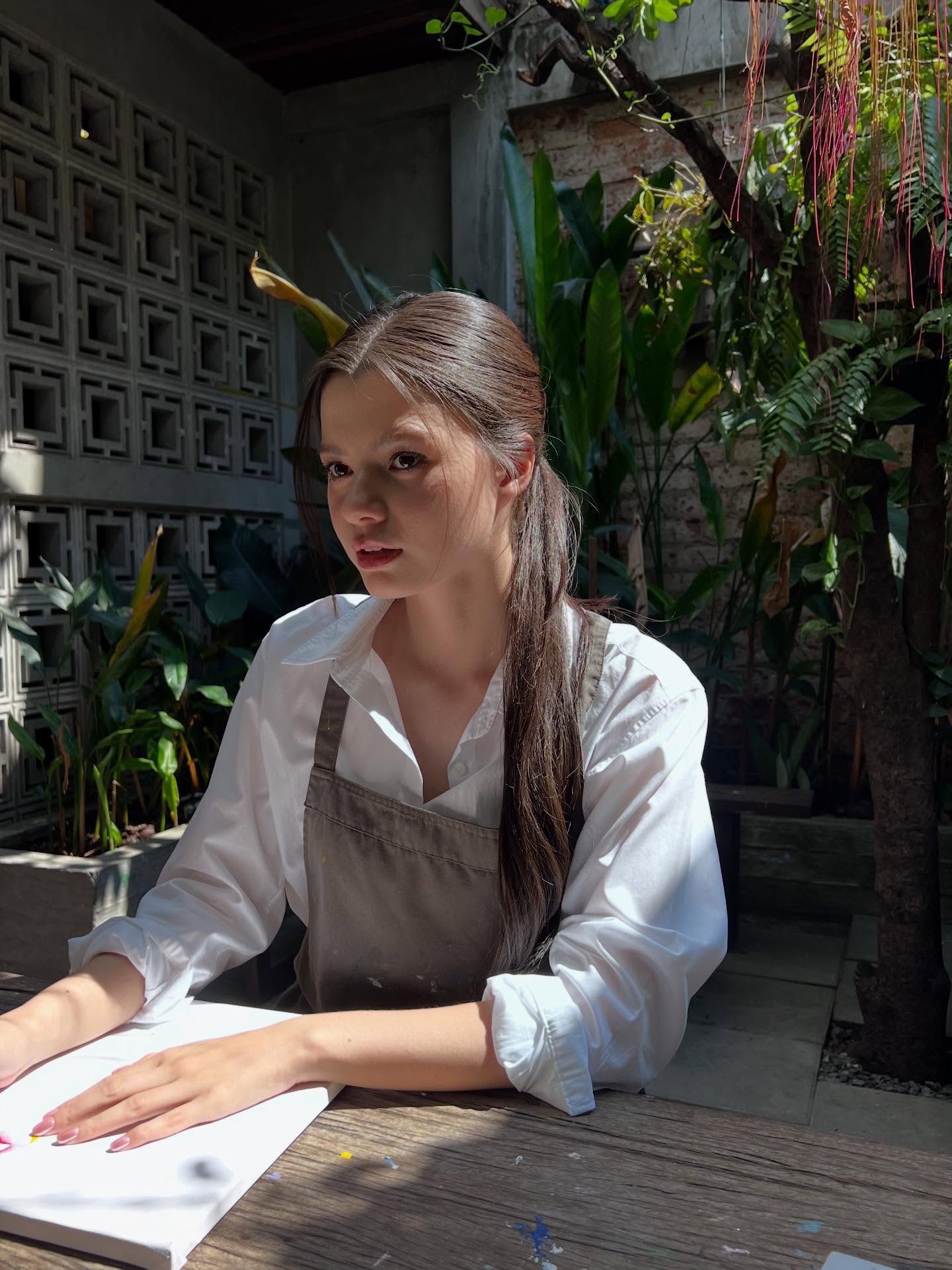 เบคกี้ - รีเบคก้า แพทรีเซีย อาร์มสตรอง