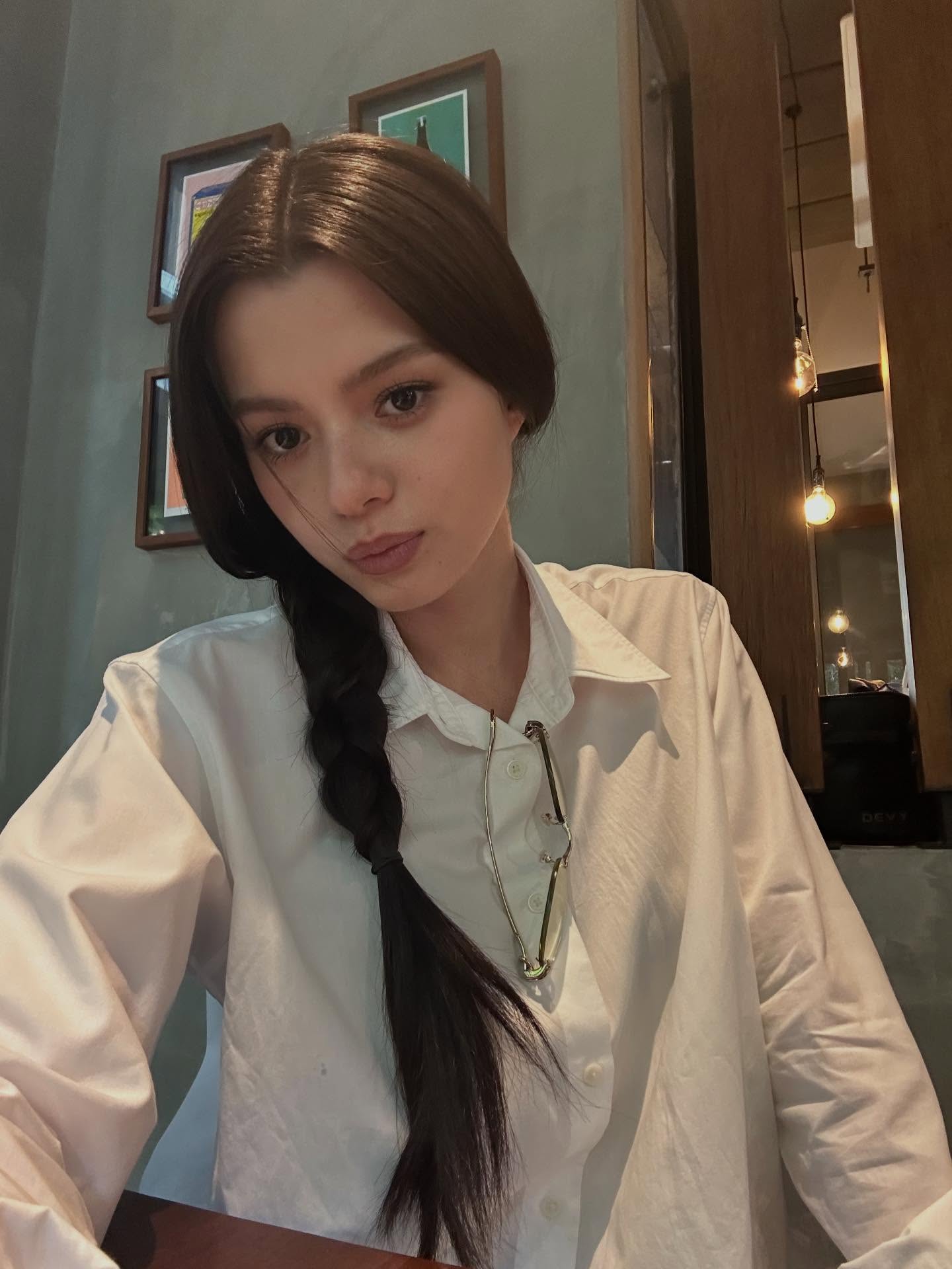 เบคกี้ - รีเบคก้า แพทรีเซีย อาร์มสตรอง