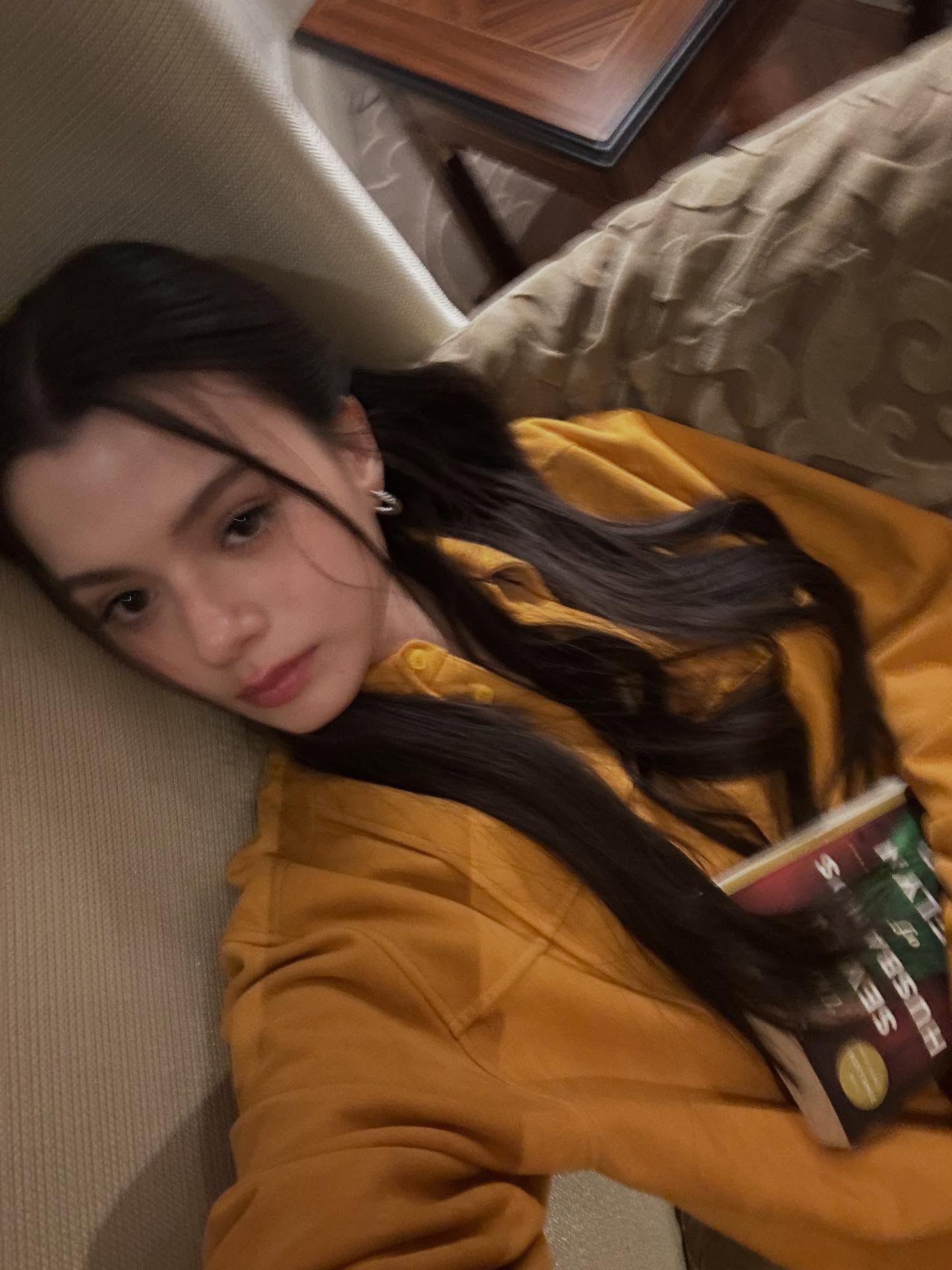 เบคกี้ - รีเบคก้า แพทรีเซีย อาร์มสตรอง