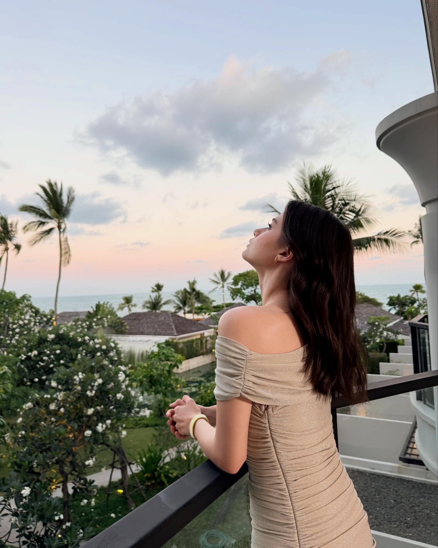 เบคกี้ - รีเบคก้า แพทรีเซีย อาร์มสตรอง