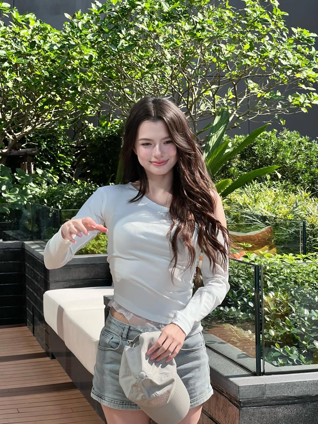 เบคกี้ - รีเบคก้า แพทรีเซีย อาร์มสตรอง