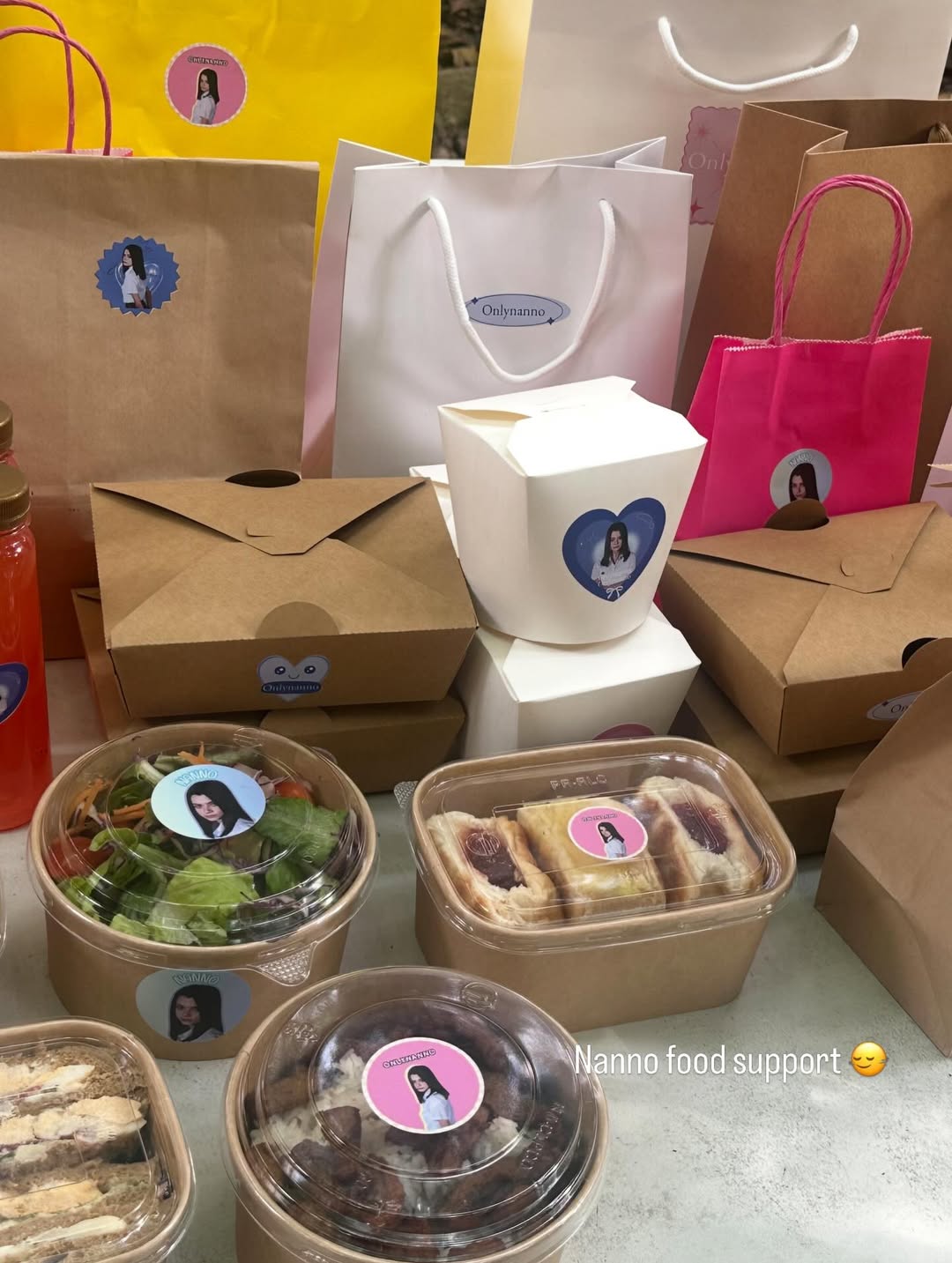 เบคกี้ - รีเบคก้า แพทรีเซีย อาร์มสตรอง