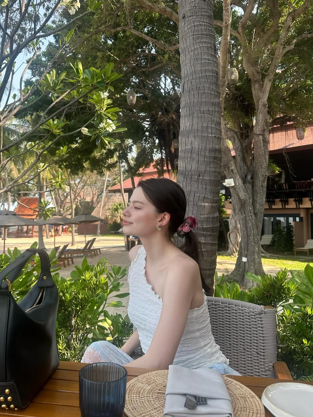 เบคกี้ - รีเบคก้า แพทรีเซีย อาร์มสตรอง