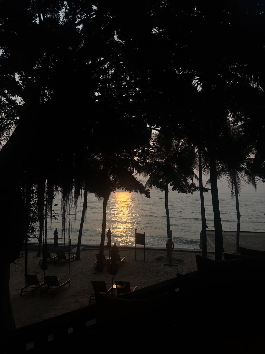 เบคกี้ - รีเบคก้า แพทรีเซีย อาร์มสตรอง