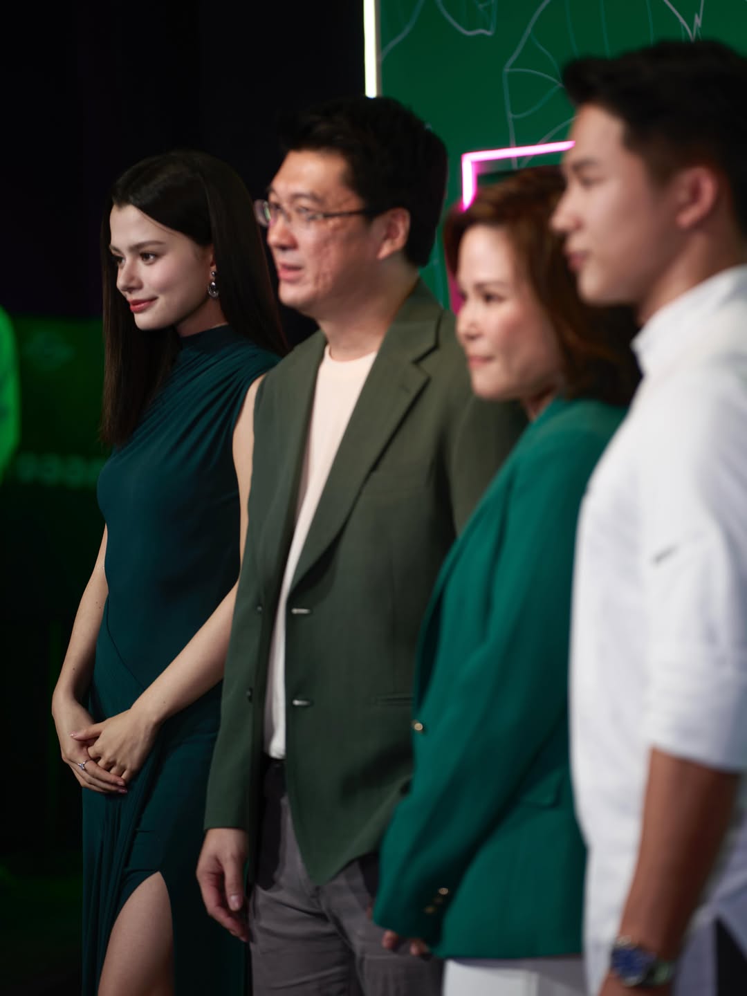 เบคกี้ - รีเบคก้า แพทรีเซีย อาร์มสตรอง