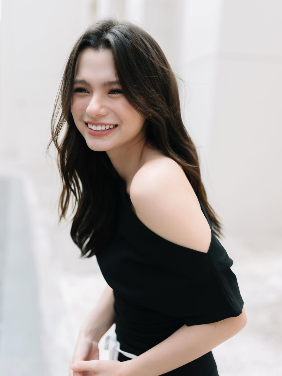 เบคกี้ - รีเบคก้า แพทรีเซีย อาร์มสตรอง