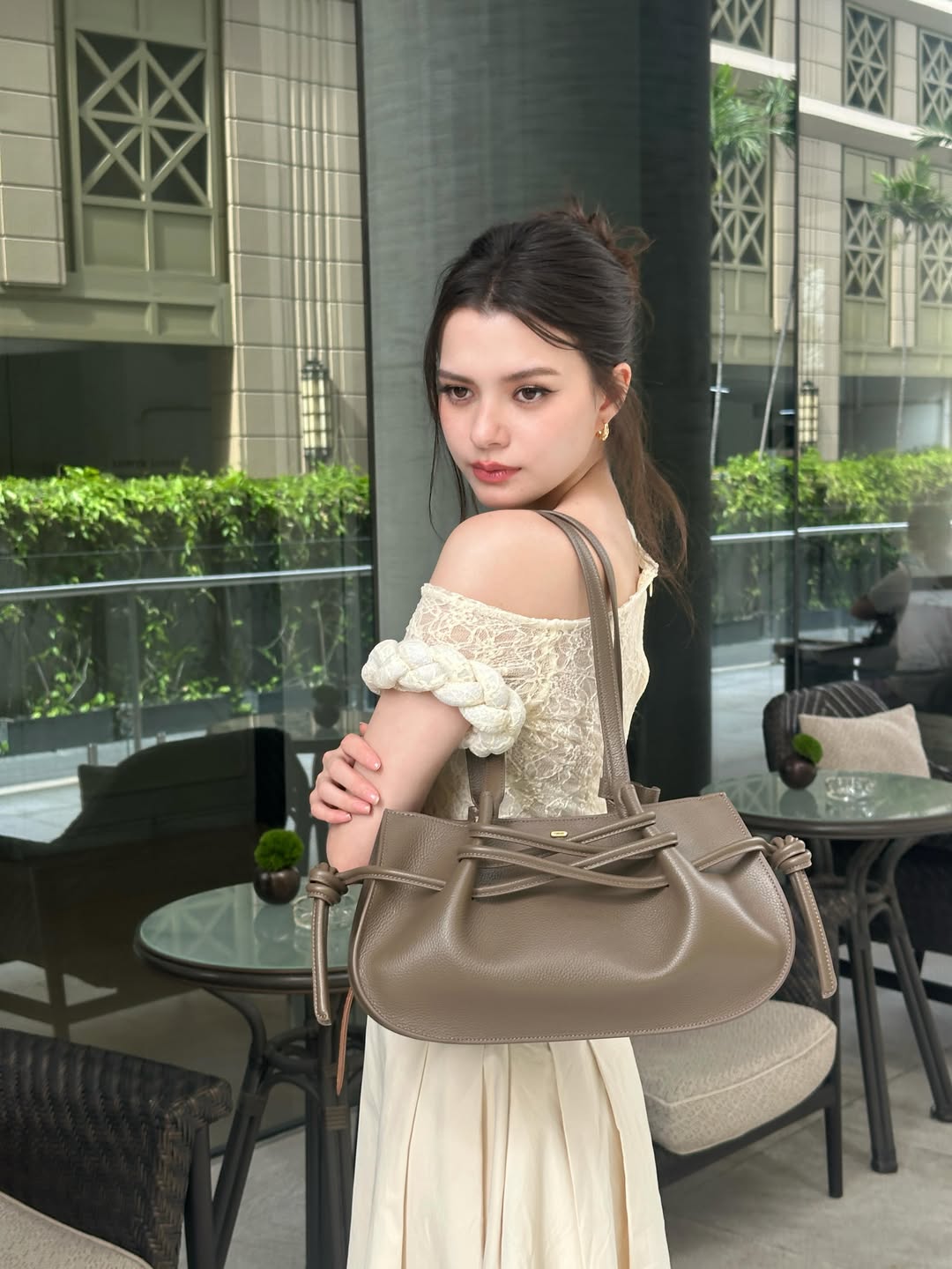 เบคกี้ - รีเบคก้า แพทรีเซีย อาร์มสตรอง