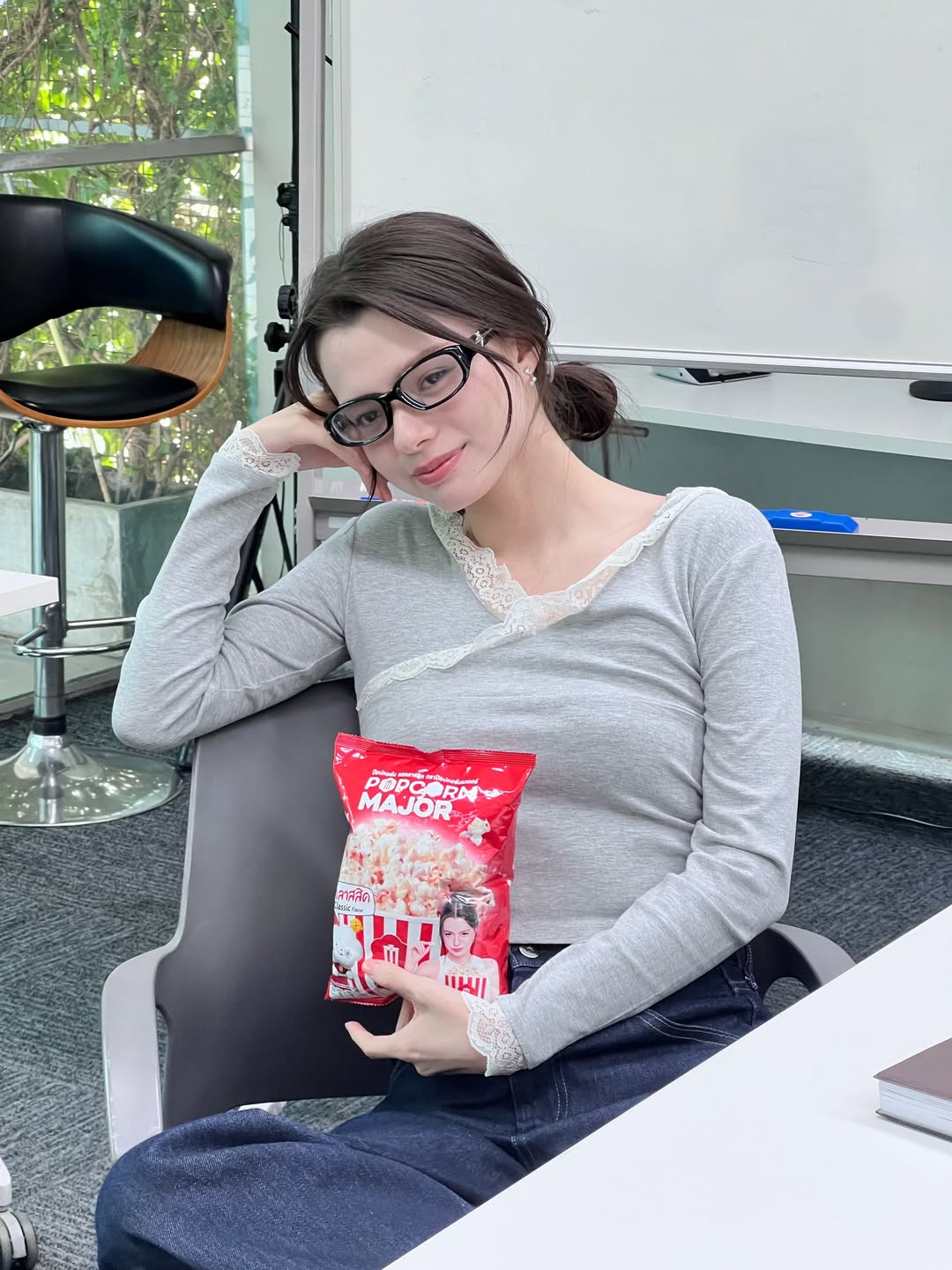 เบคกี้ - รีเบคก้า แพทรีเซีย อาร์มสตรอง