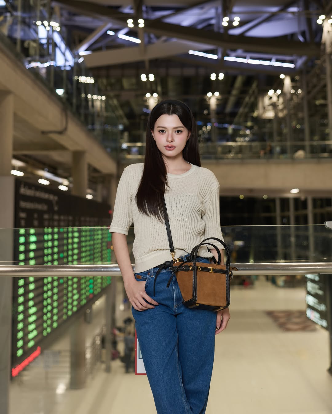 เบคกี้ - รีเบคก้า แพทรีเซีย อาร์มสตรอง