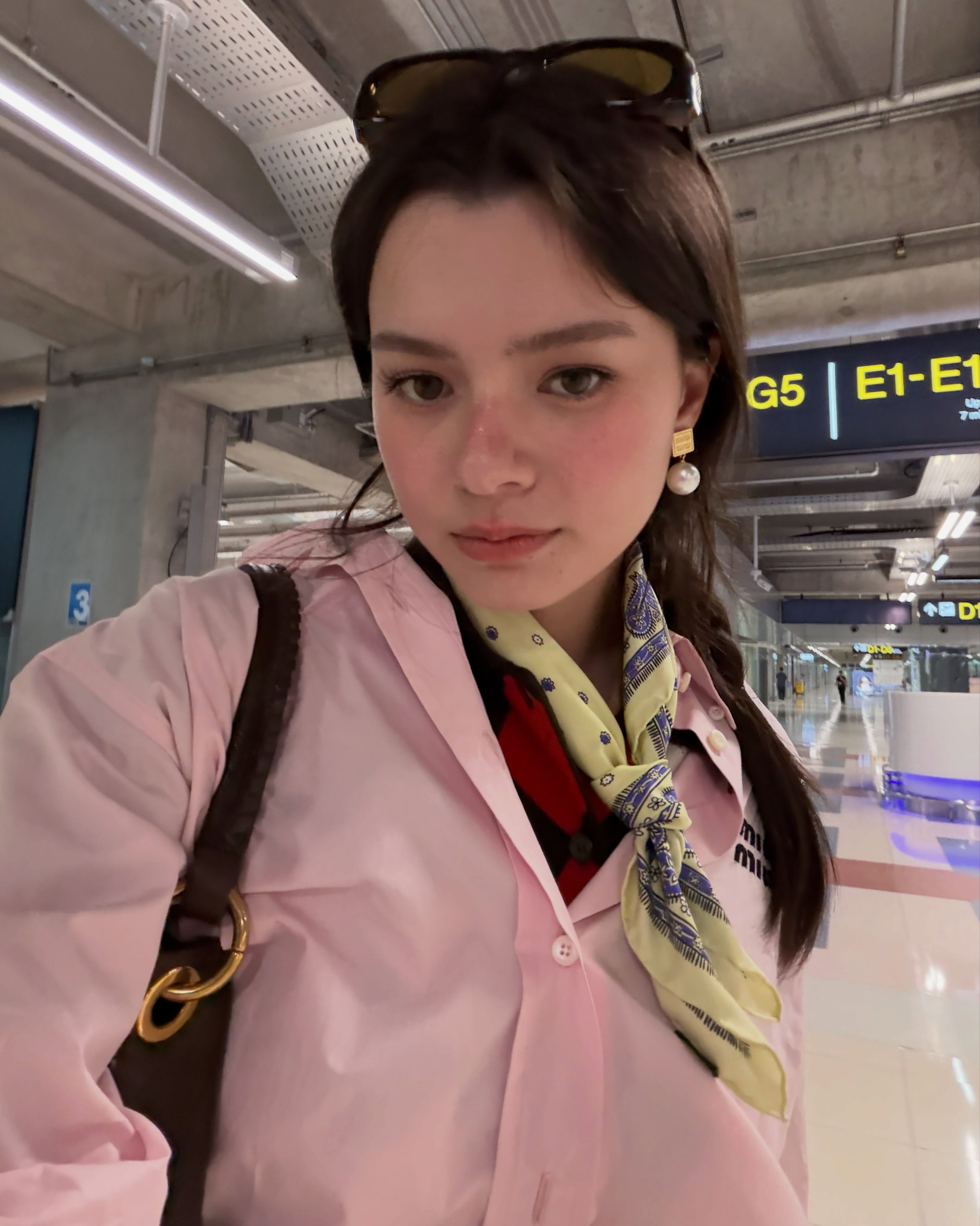 เบคกี้ - รีเบคก้า แพทรีเซีย อาร์มสตรอง