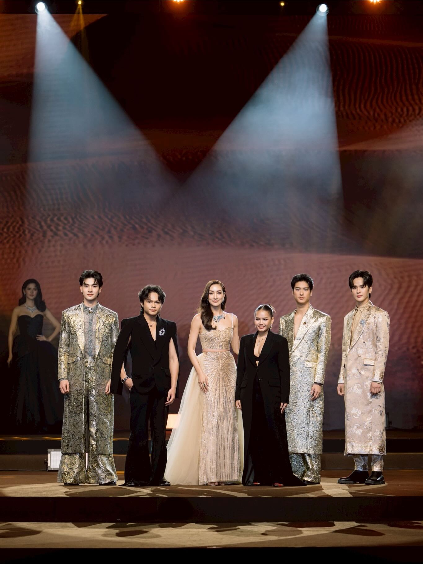 แพนเค้ก - เขมนิจ จามิกรณ์