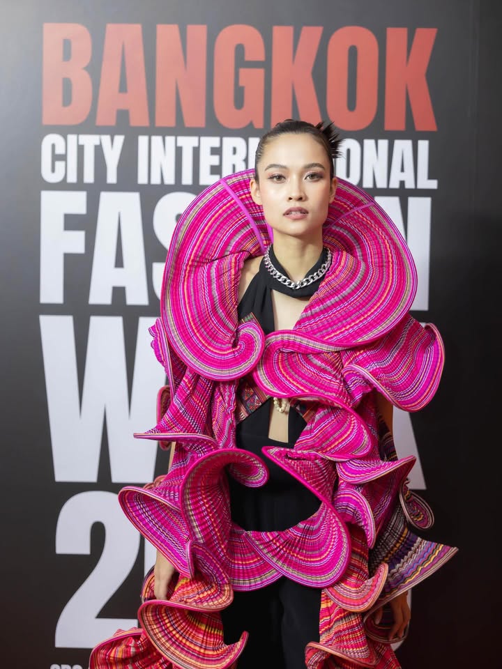 แพนเค้ก - เขมนิจ จามิกรณ์