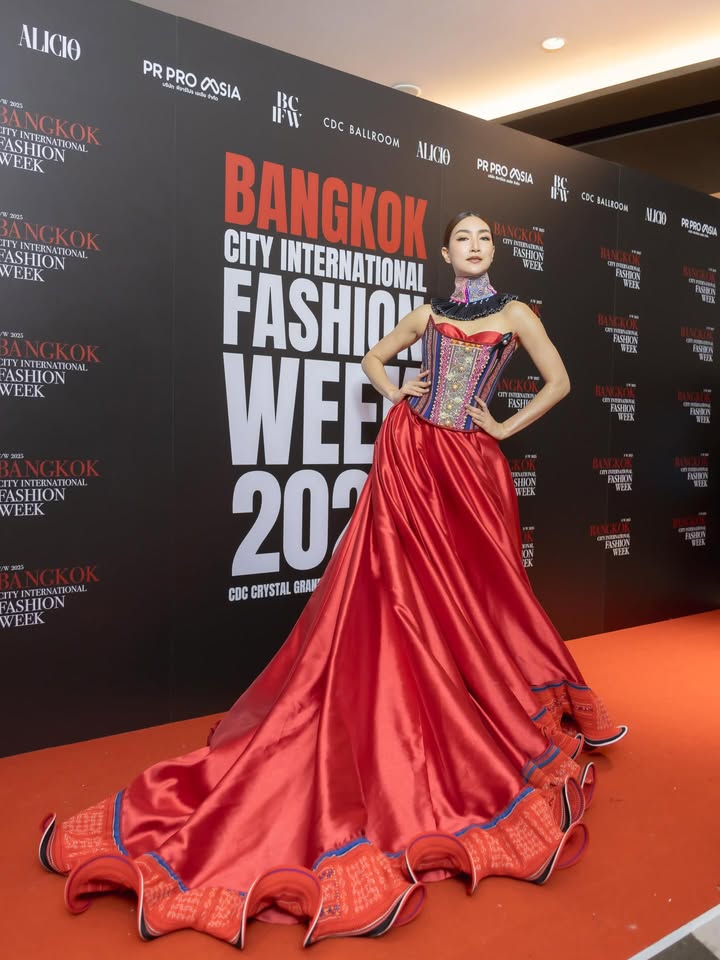 แพนเค้ก - เขมนิจ จามิกรณ์