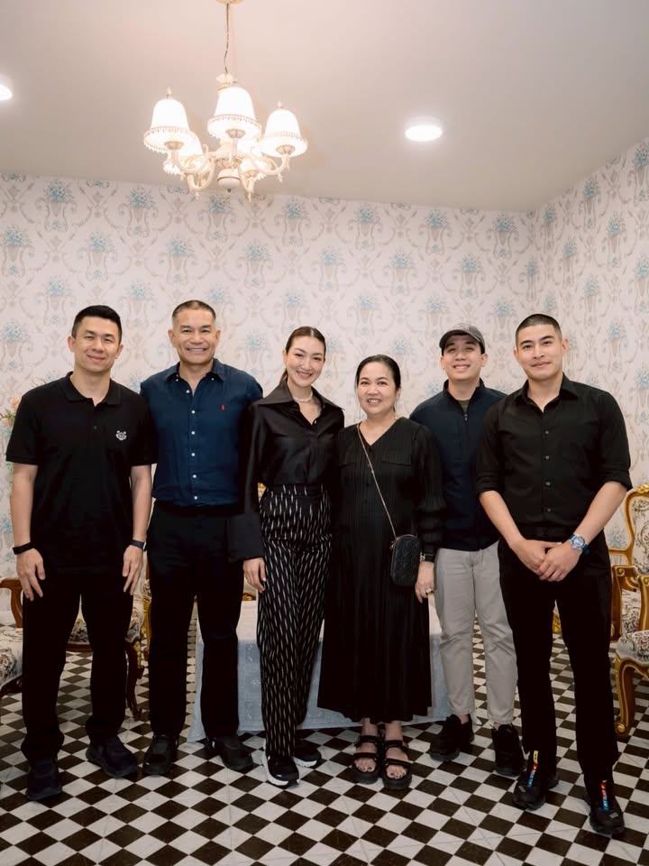 แพนเค้ก - เขมนิจ จามิกรณ์