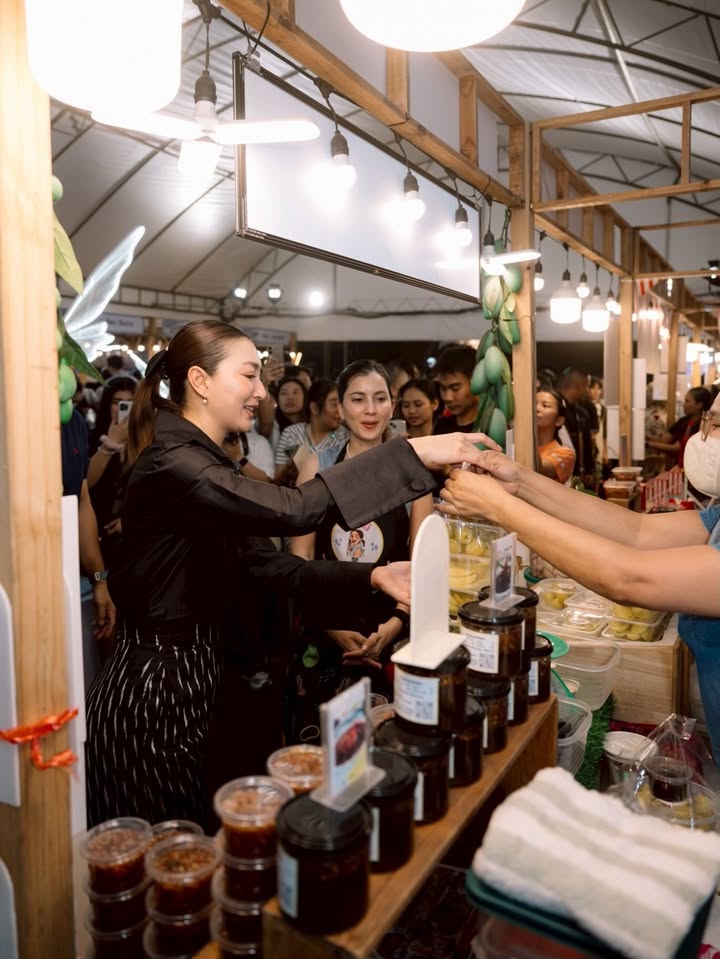 แพนเค้ก - เขมนิจ จามิกรณ์