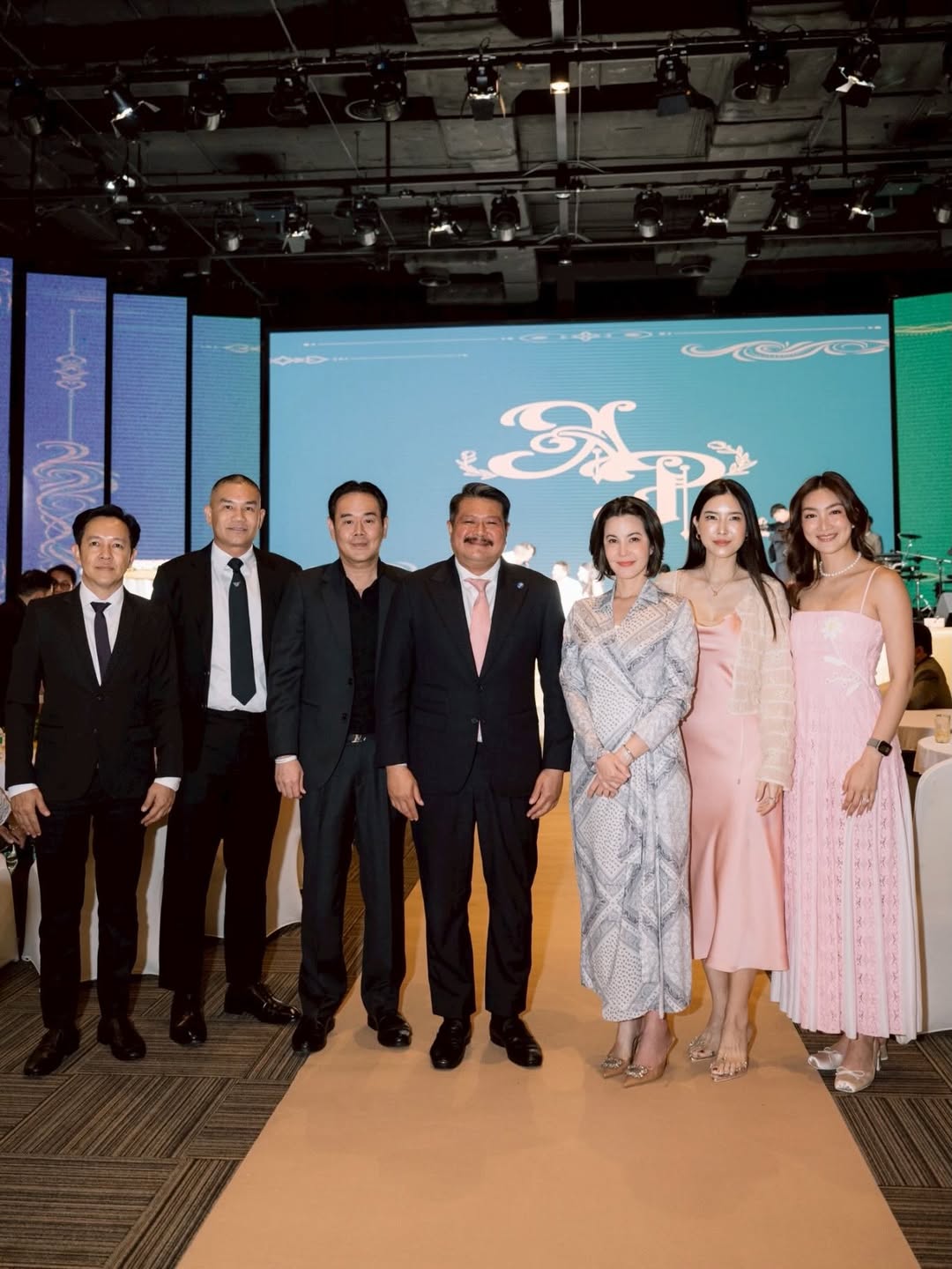 แพนเค้ก - เขมนิจ จามิกรณ์