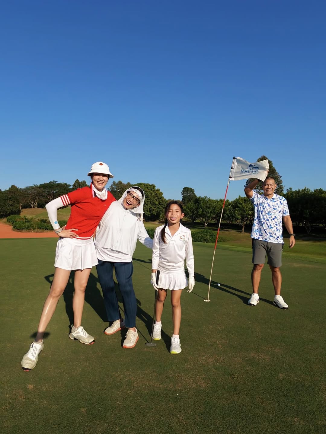 แพนเค้ก - เขมนิจ จามิกรณ์