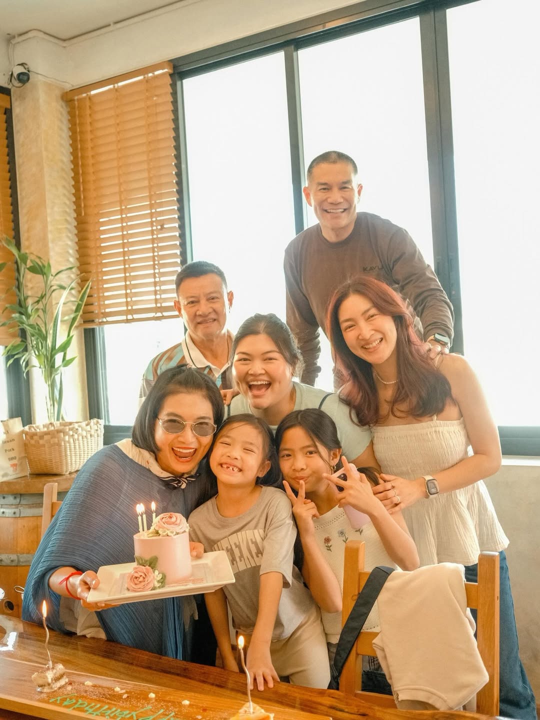 แพนเค้ก - เขมนิจ จามิกรณ์