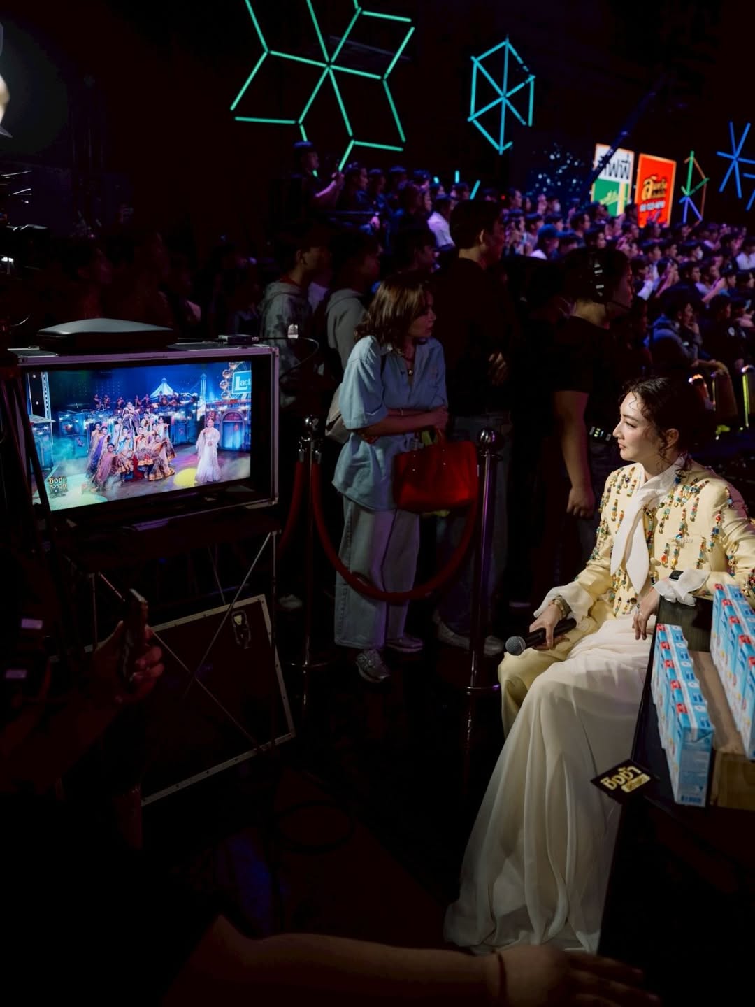 แพนเค้ก - เขมนิจ จามิกรณ์